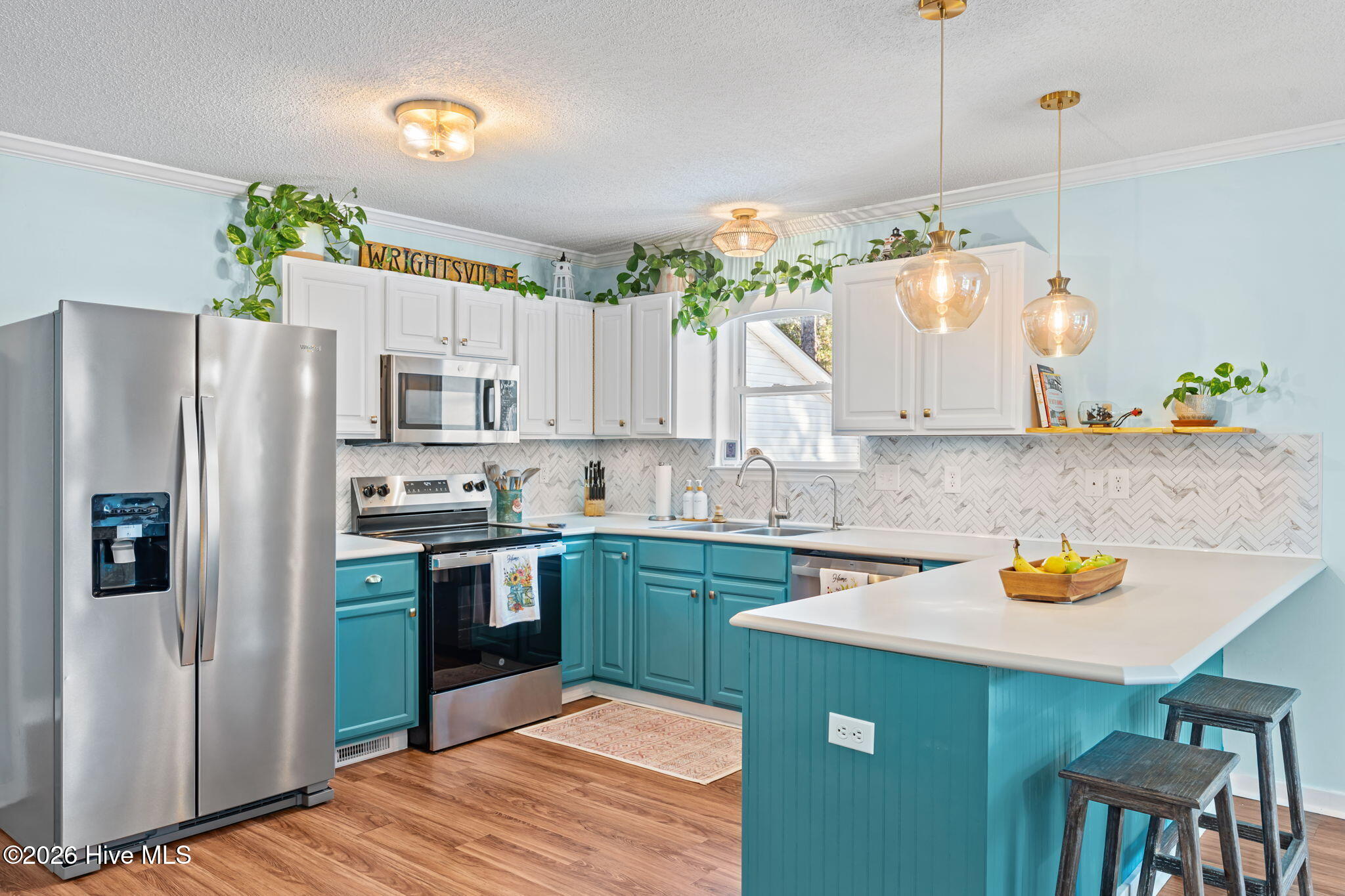 100557804 | Photo 34