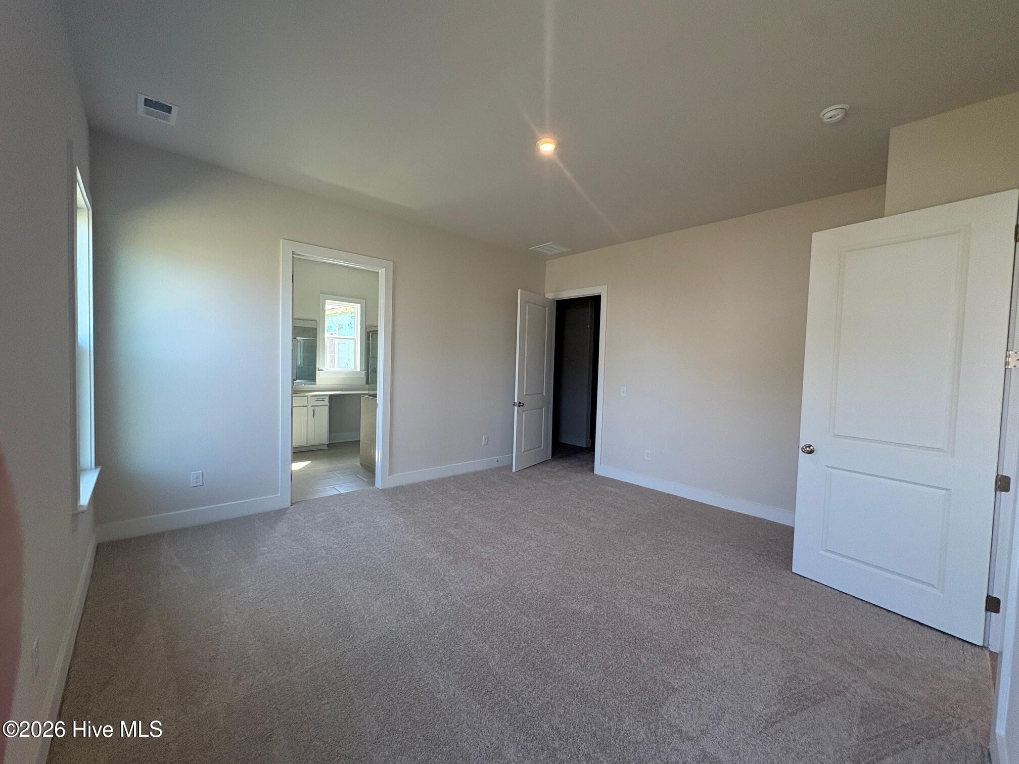 100556601 | Photo 19