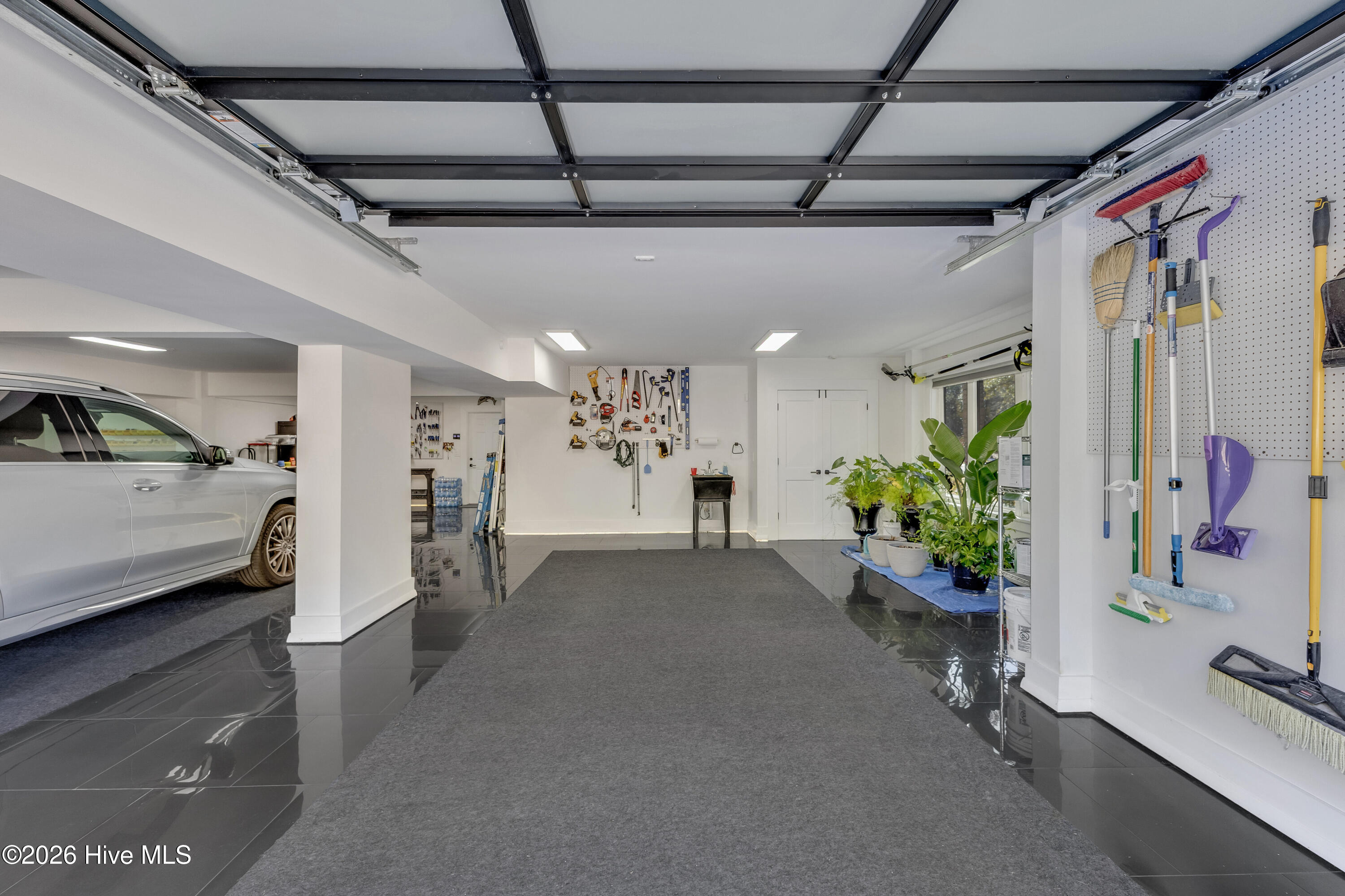 100559856 | Photo 58