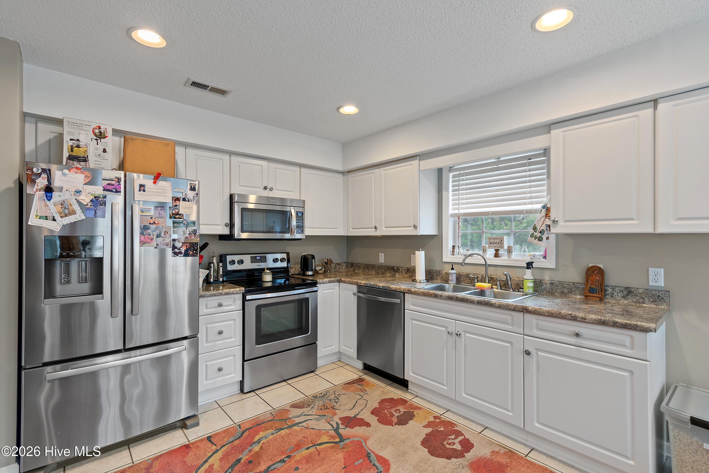 100555081 | Photo 14