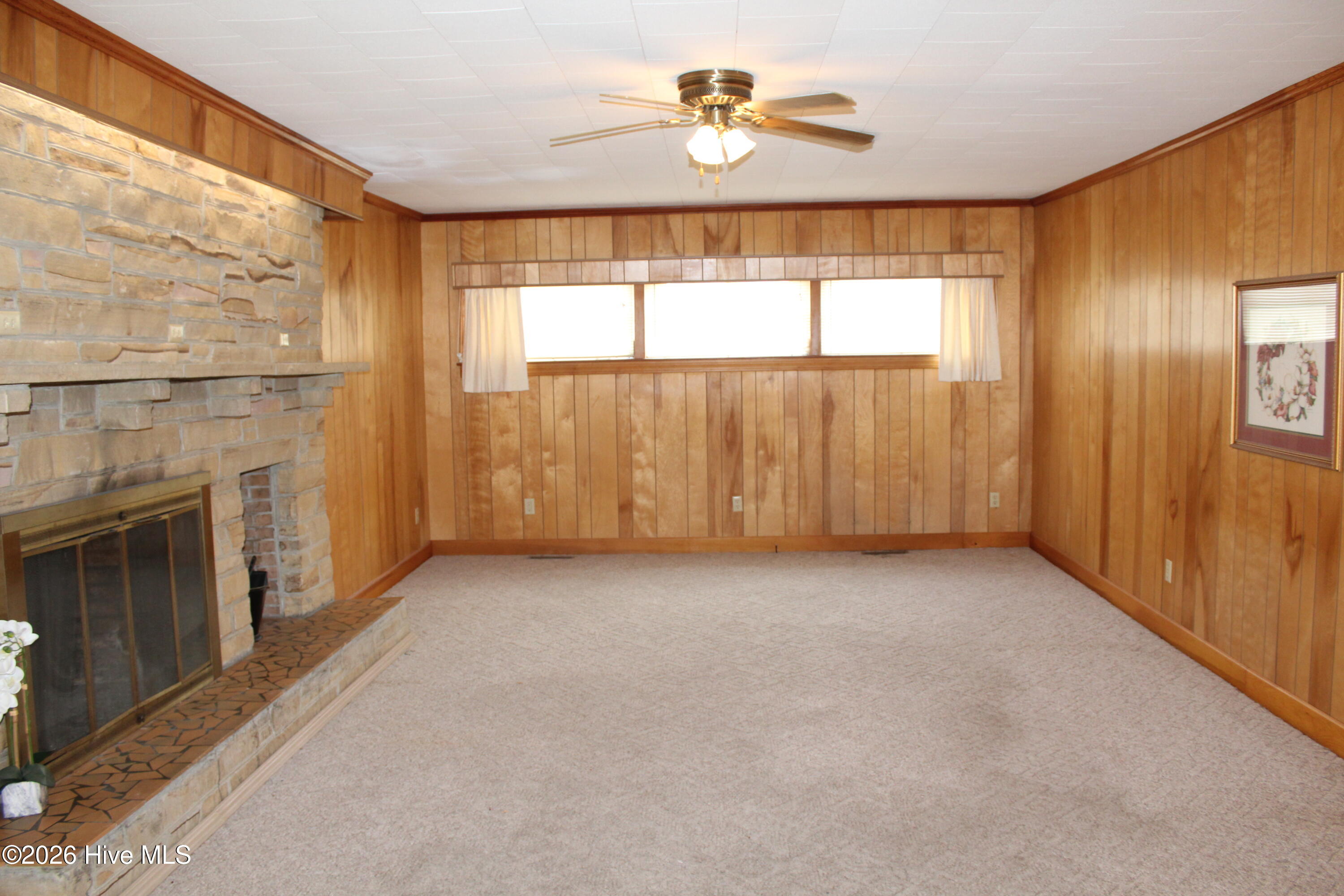 167 Lake Road,Newport