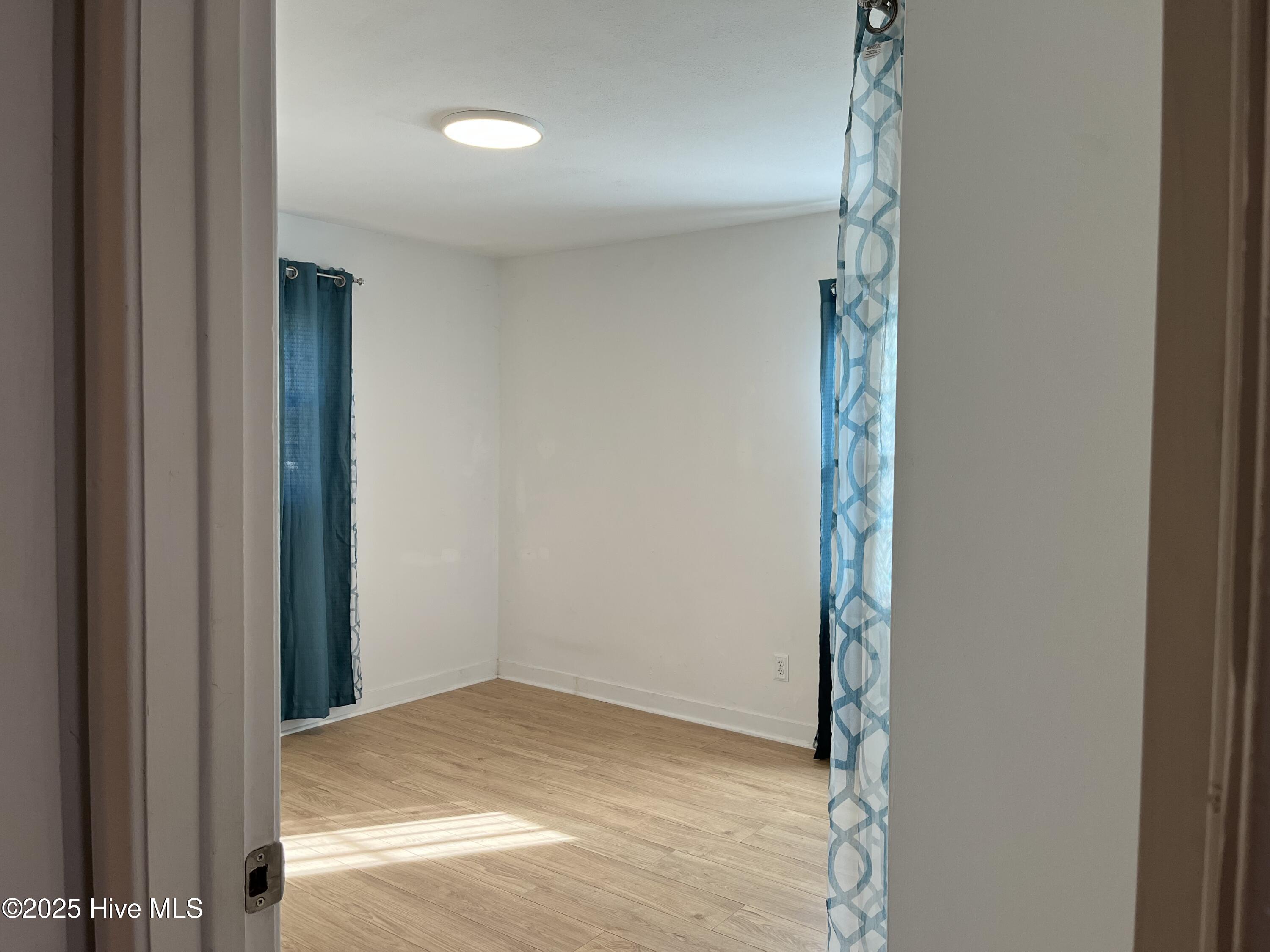 100536383 | Photo 21