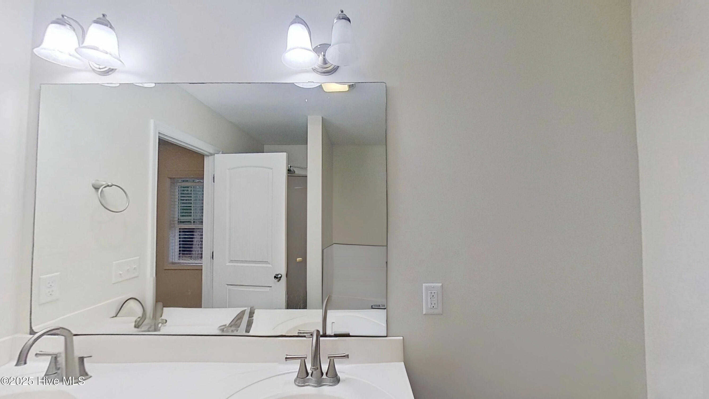 100543578 | Photo 10