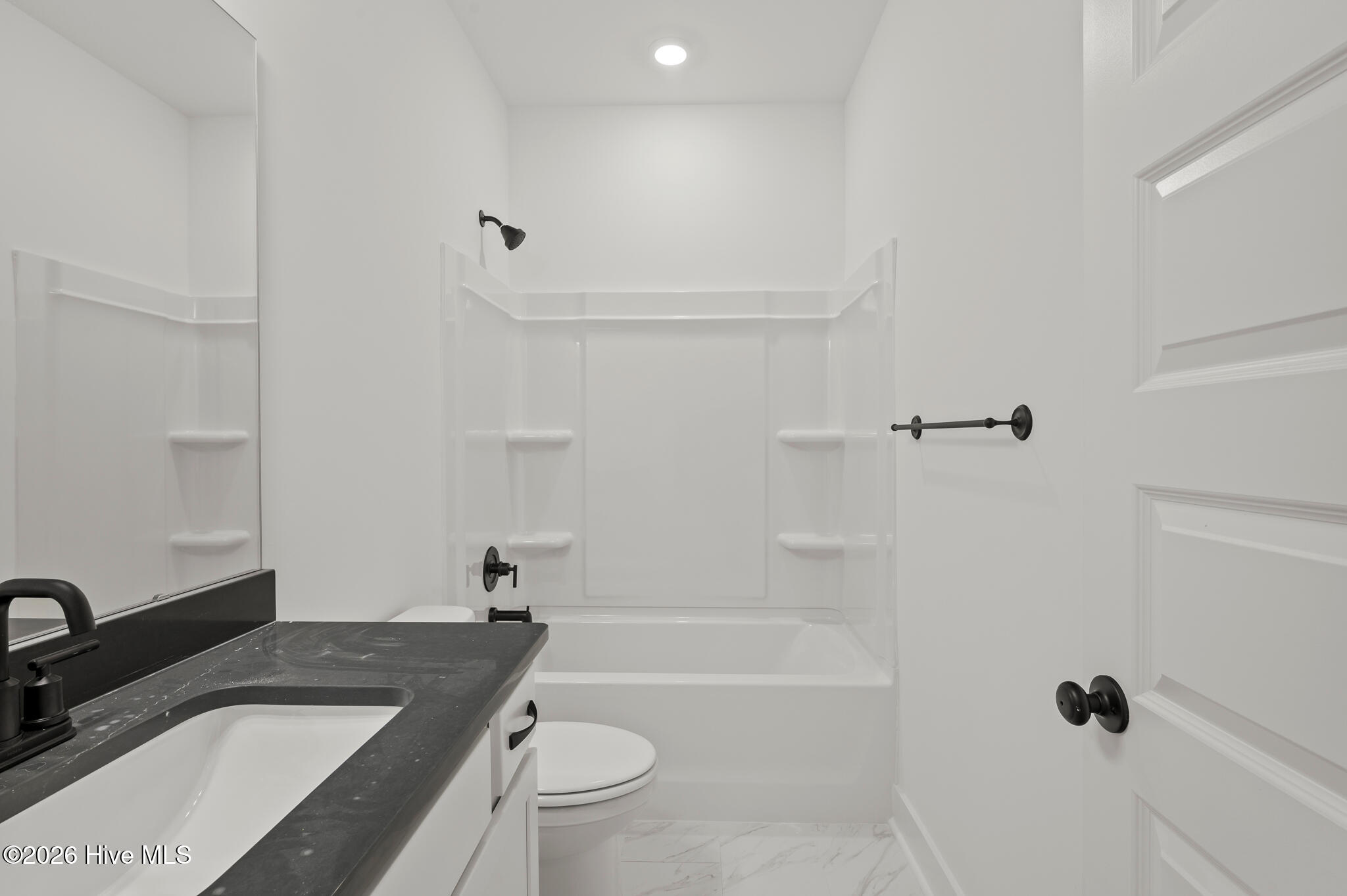 100552796 | Photo 32