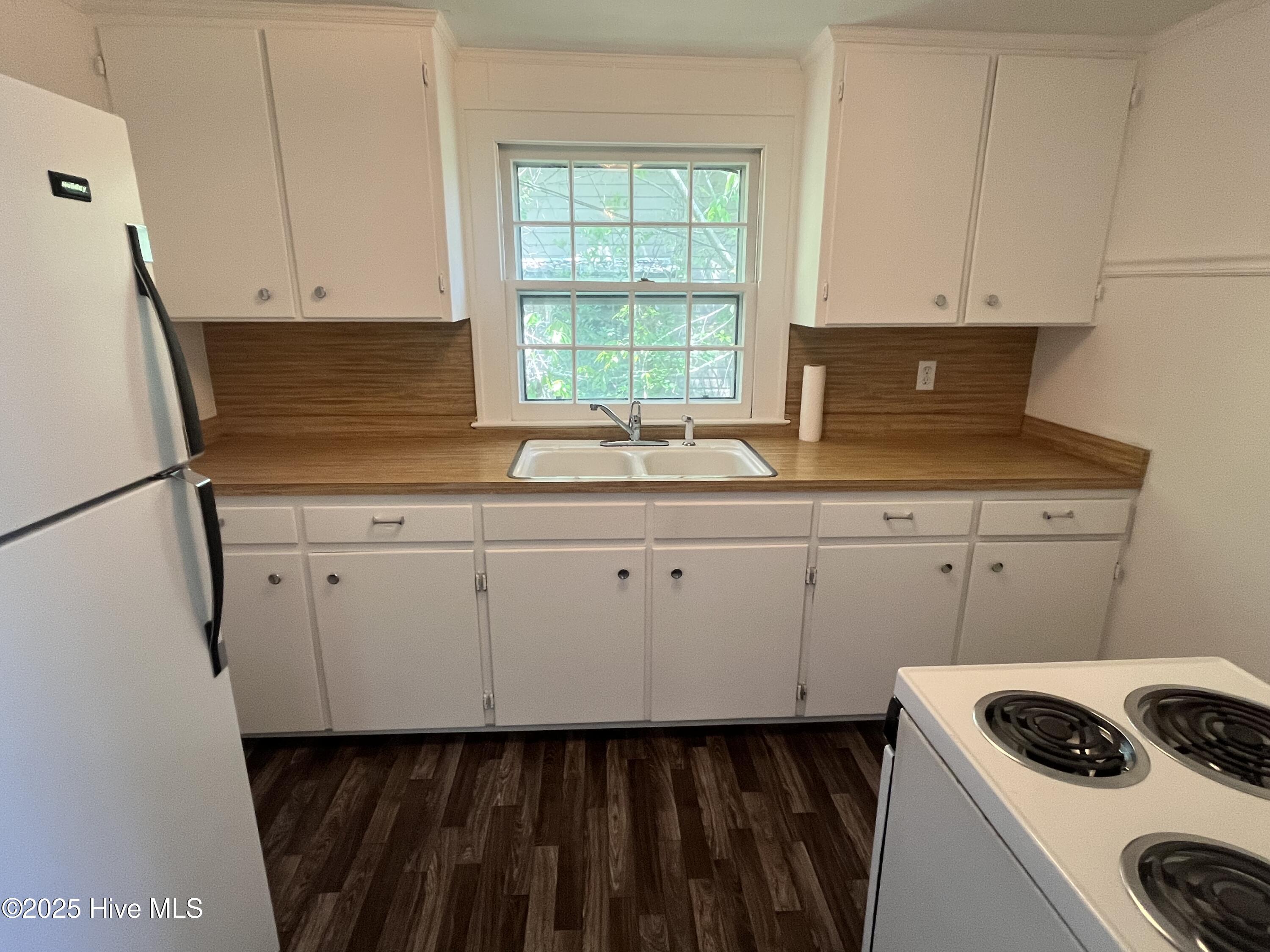 100523247 | Photo 41