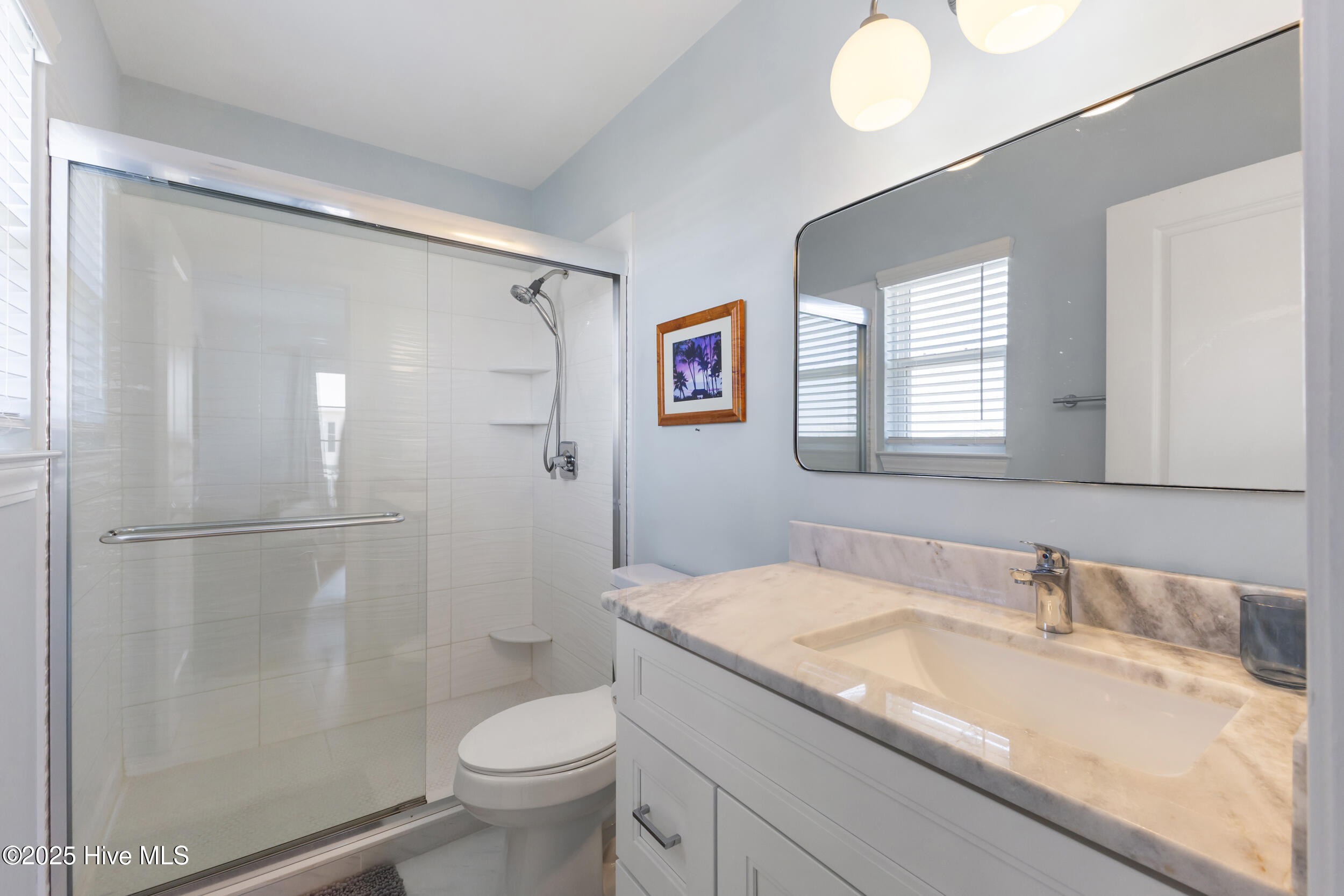 100520349 | Photo 15