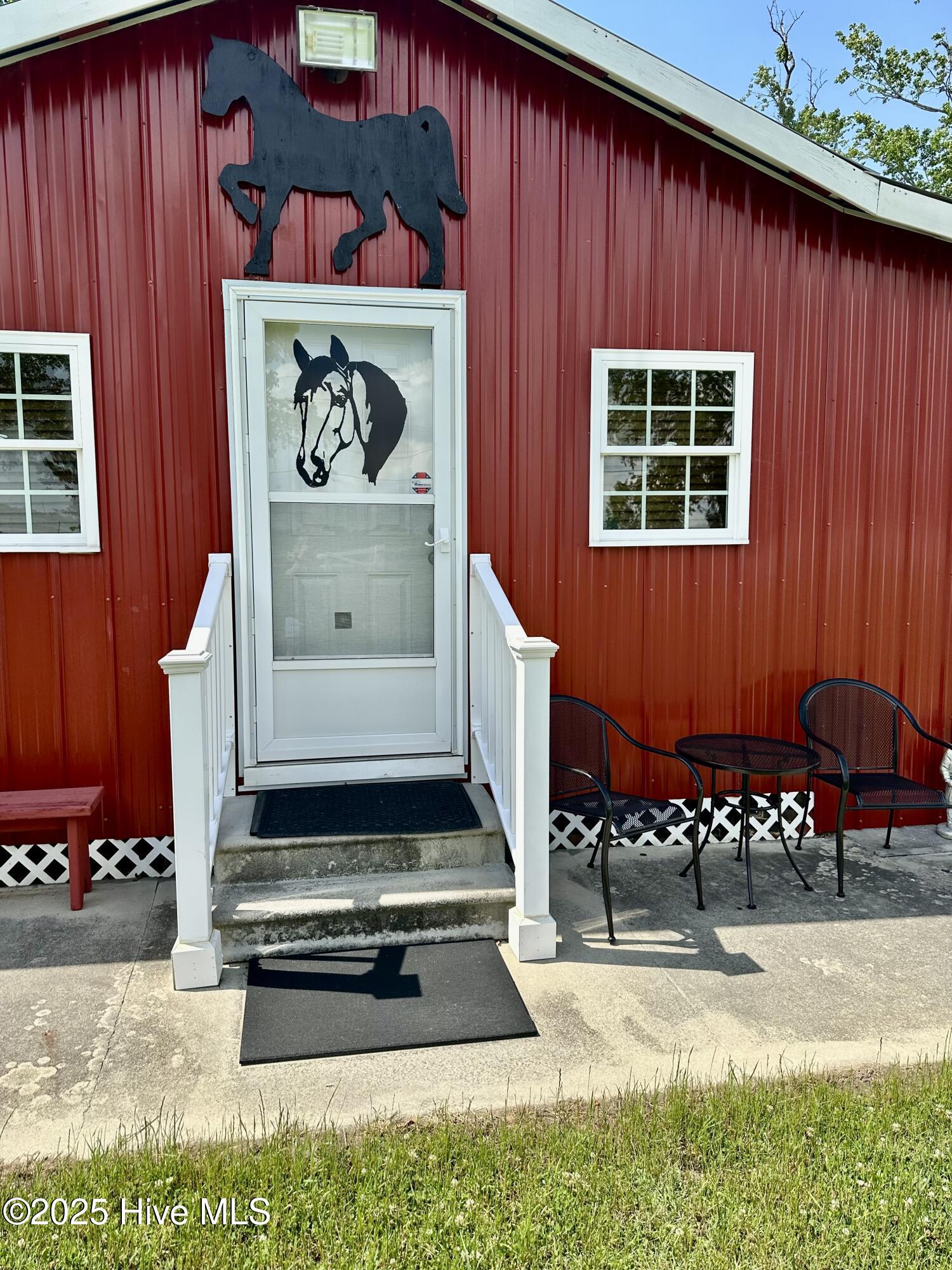 100554772 | Photo 70