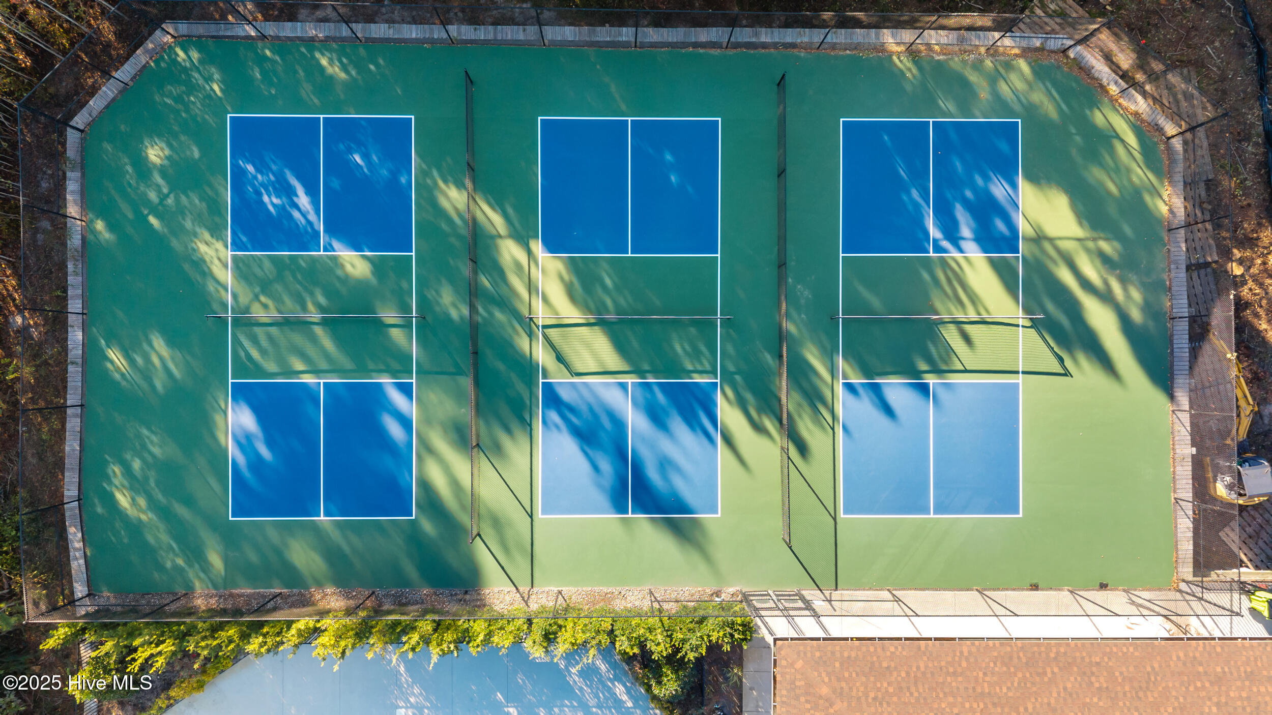 100539412 | Photo 40