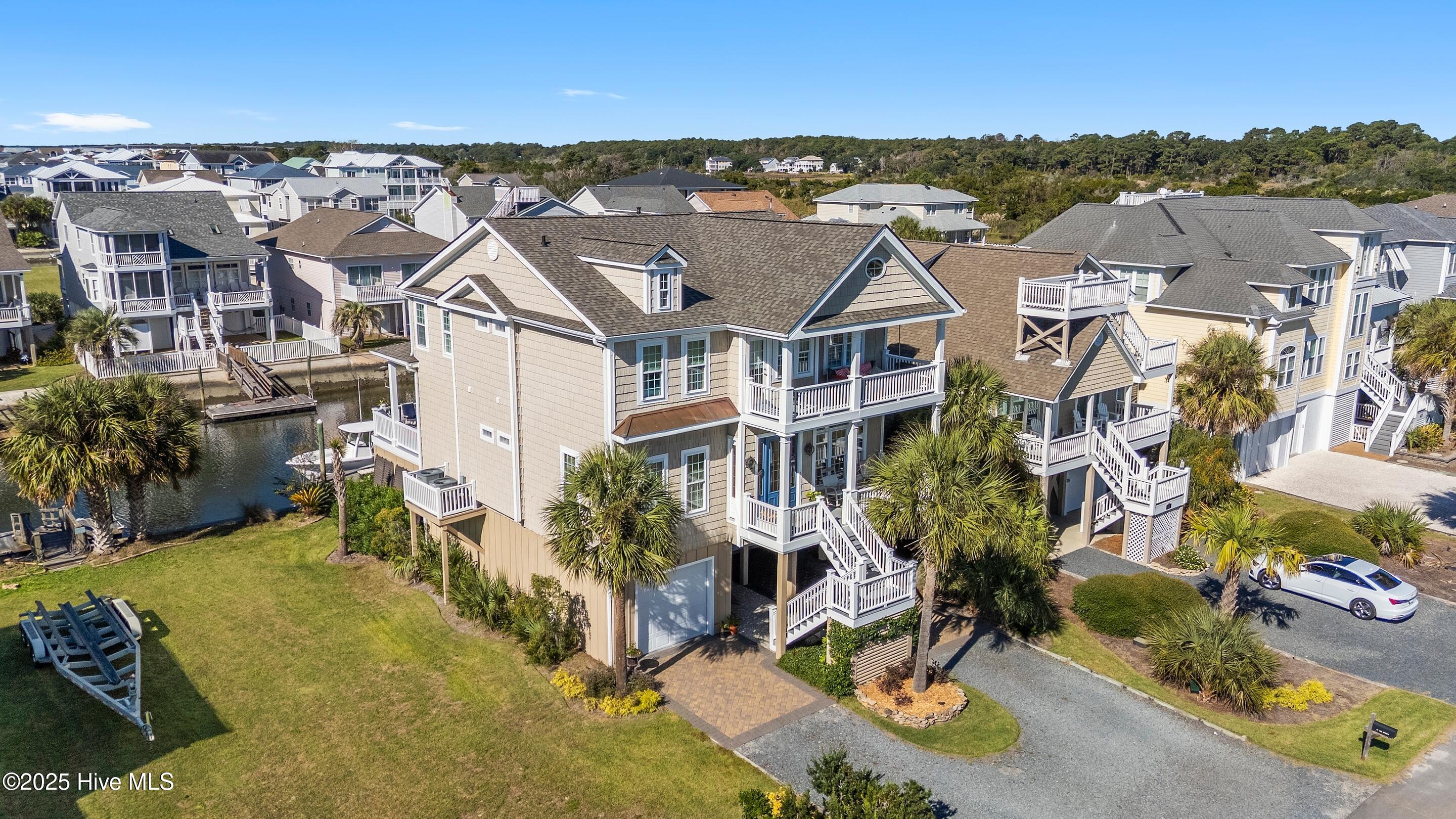 100537753 | Photo 55