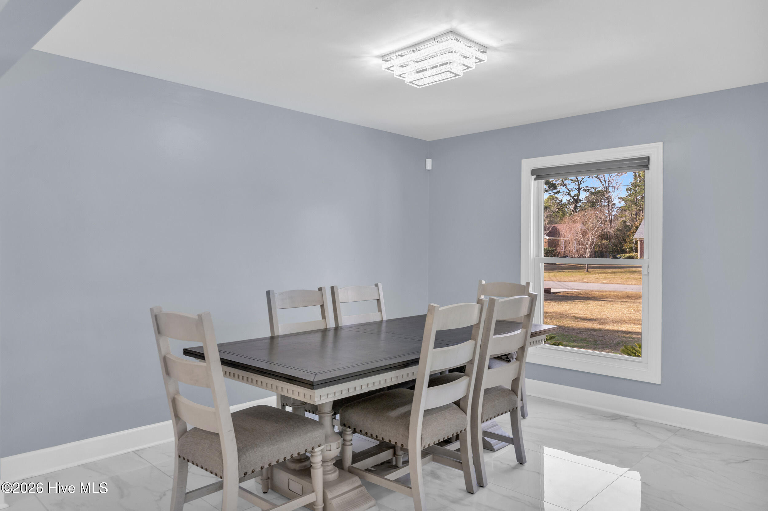 100548646 | Photo 12