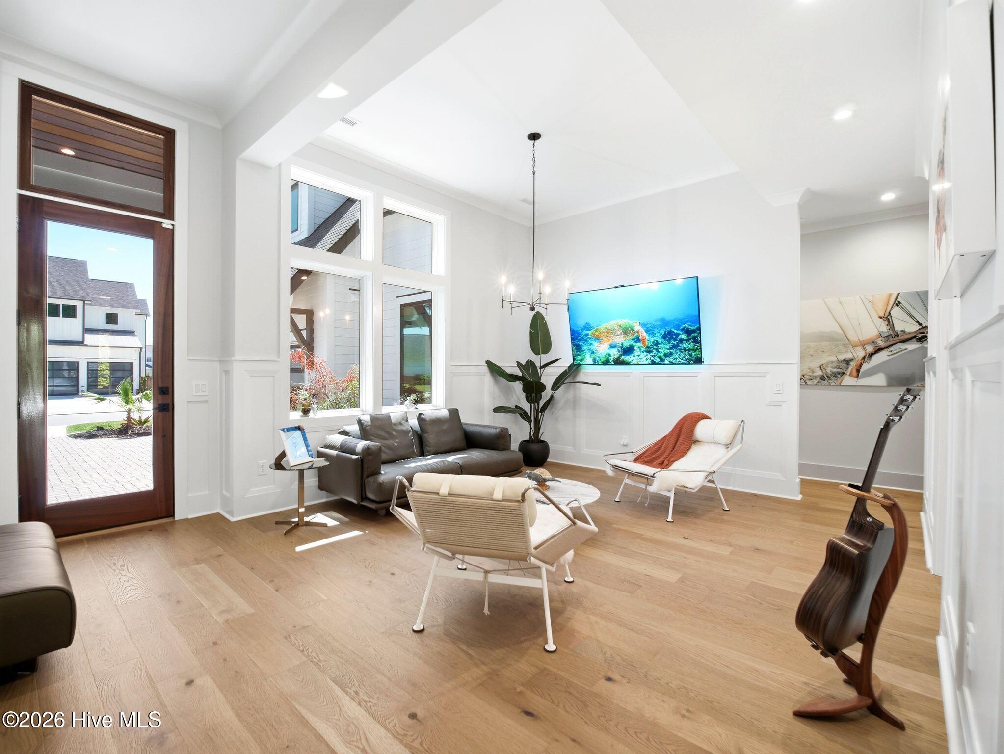 100569019 | Photo 16