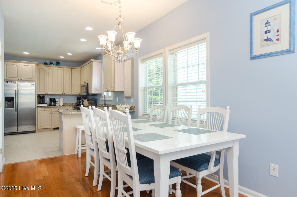 100534014 | Photo 19