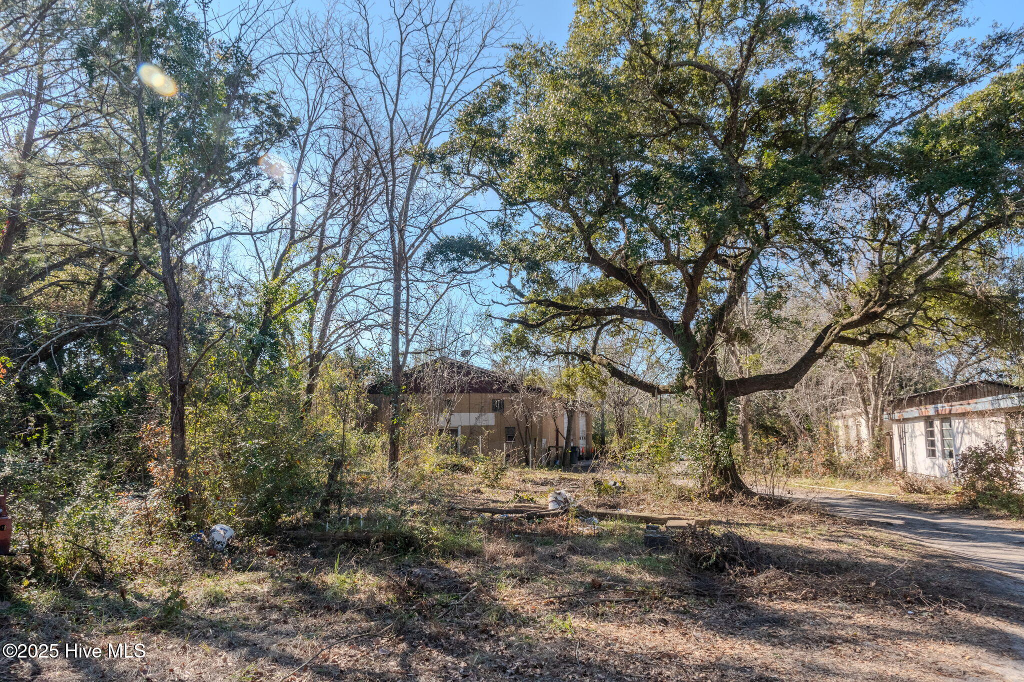 2-web-or-mls-122 Old Fayetteville Rd-102