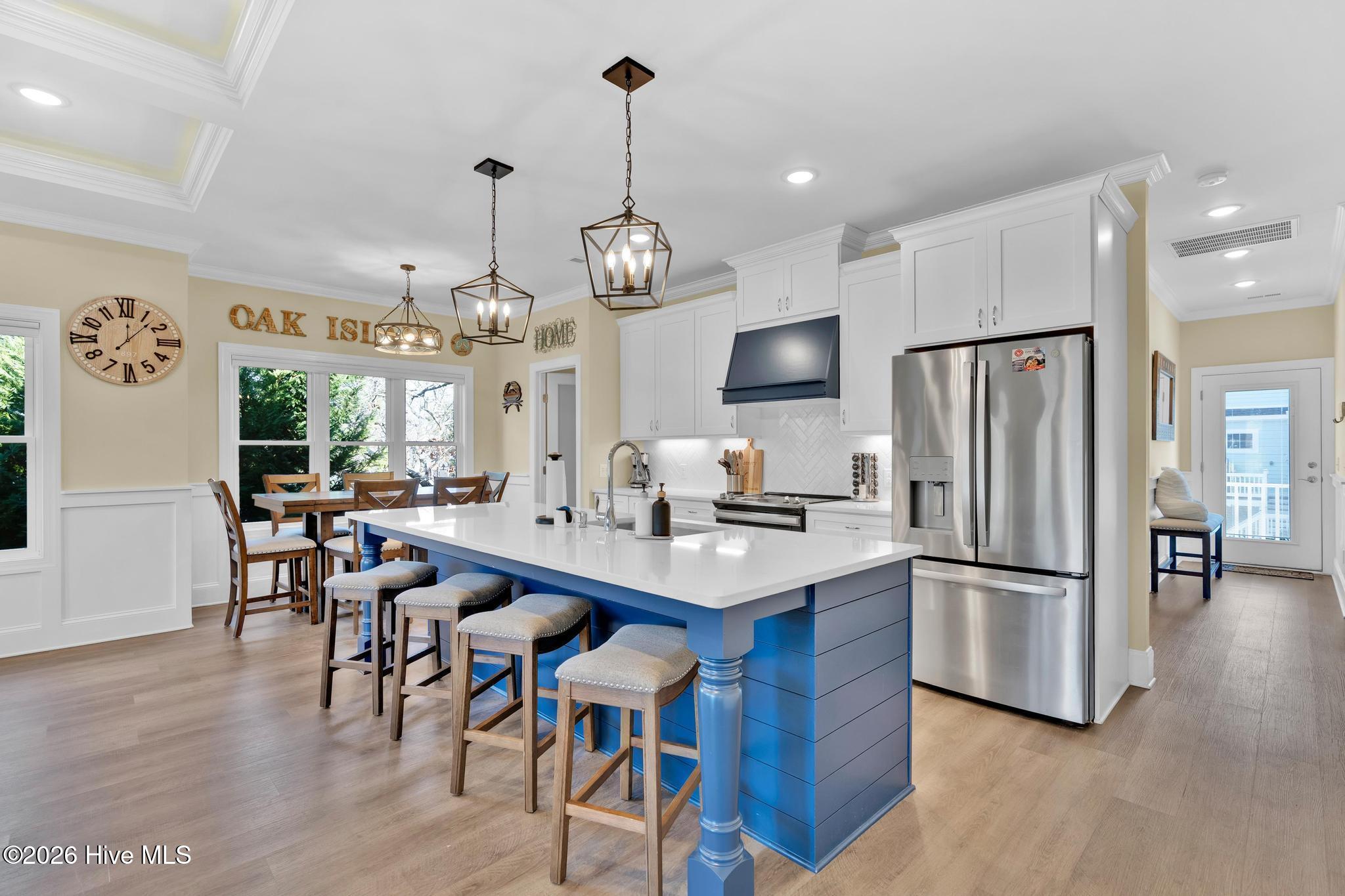 100548607 | Photo 10