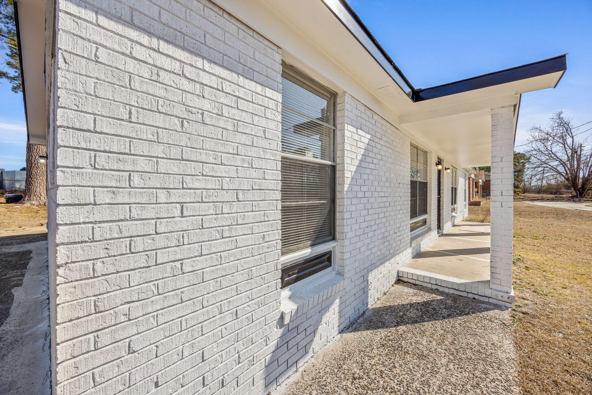 6-web-or-mls-2965 Meadowbrook Drive-29