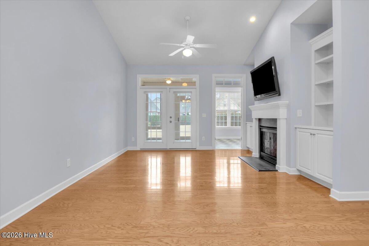 100547572 | Photo 13