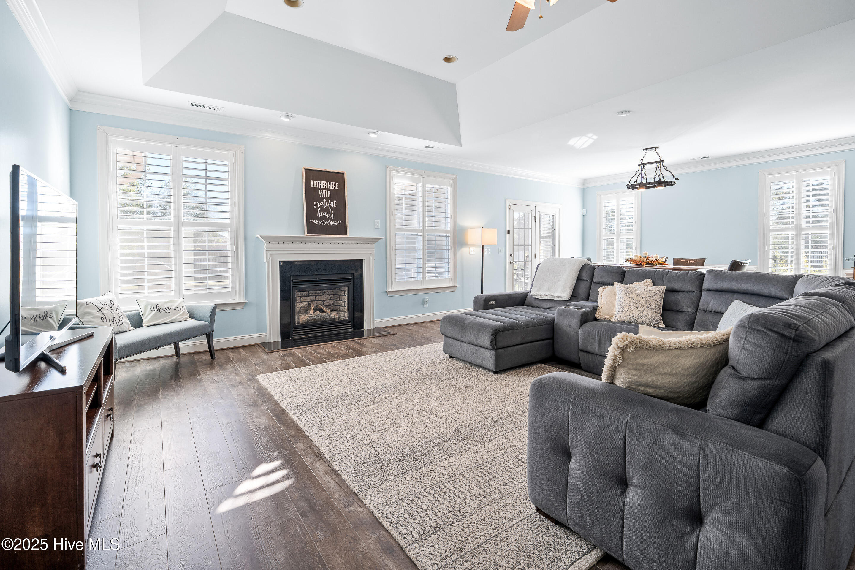 100547158 | Photo 16