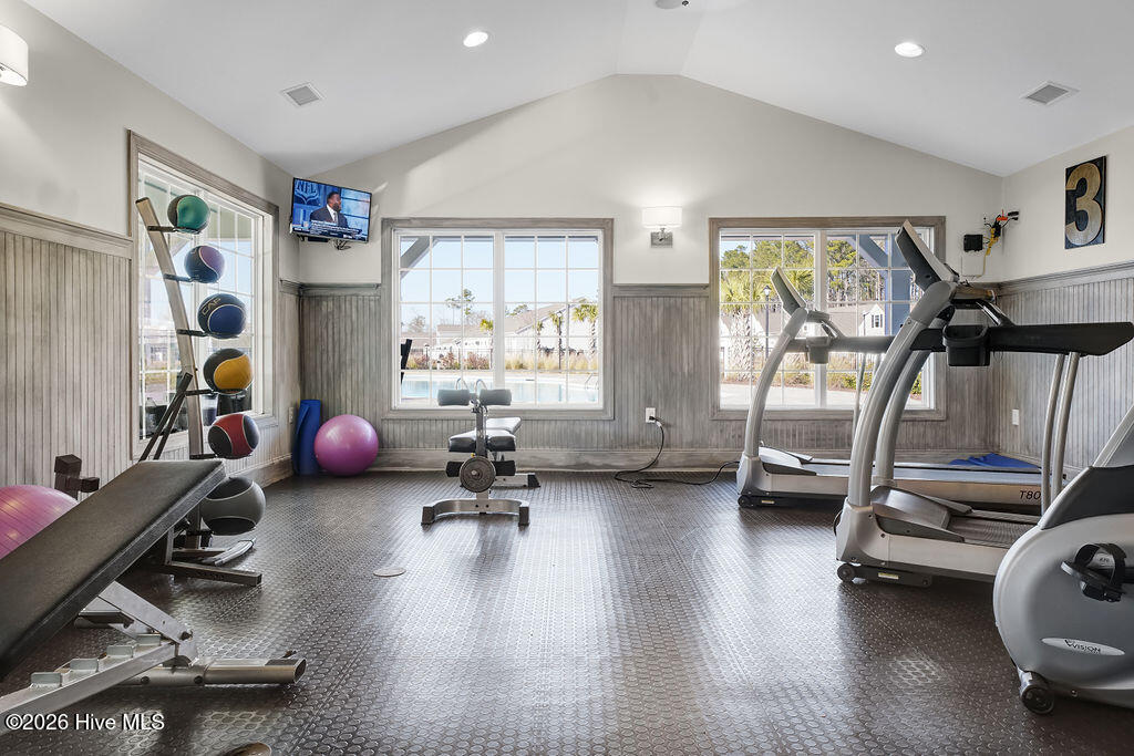 100553191 | Photo 35