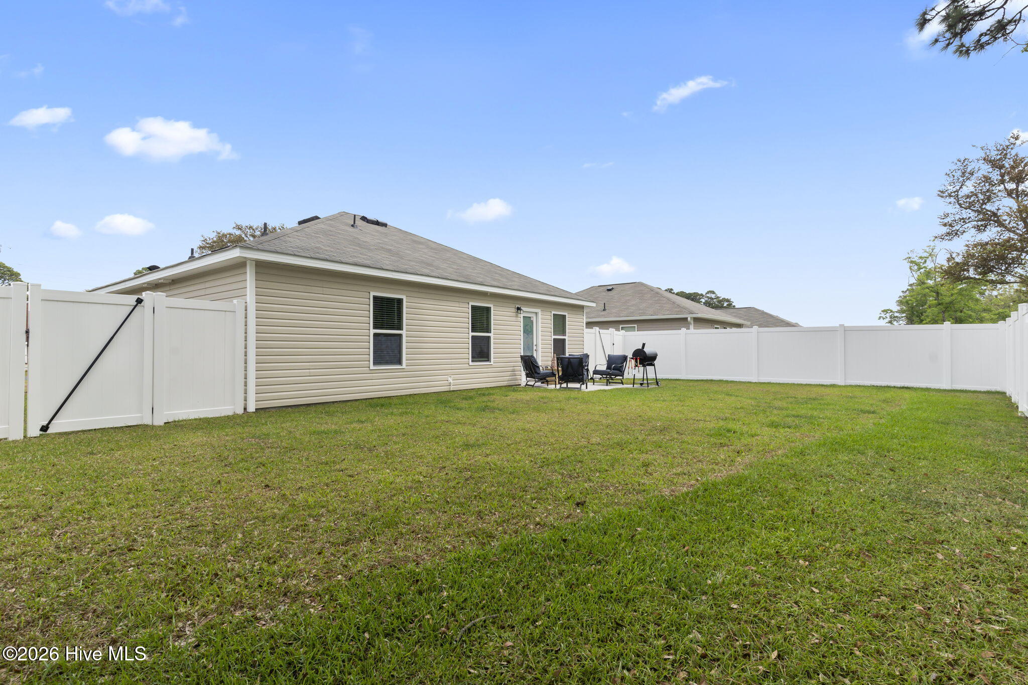 100547416 | Photo 25