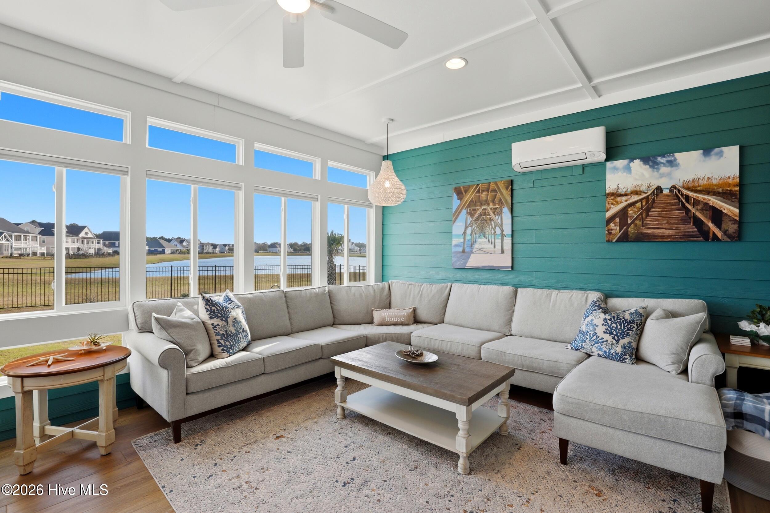 100562298 | Photo 41