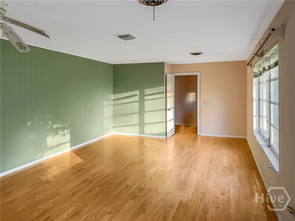 4th image of 801 S Gordon Ave, Adel, GA 31620 | MLS# SA359867