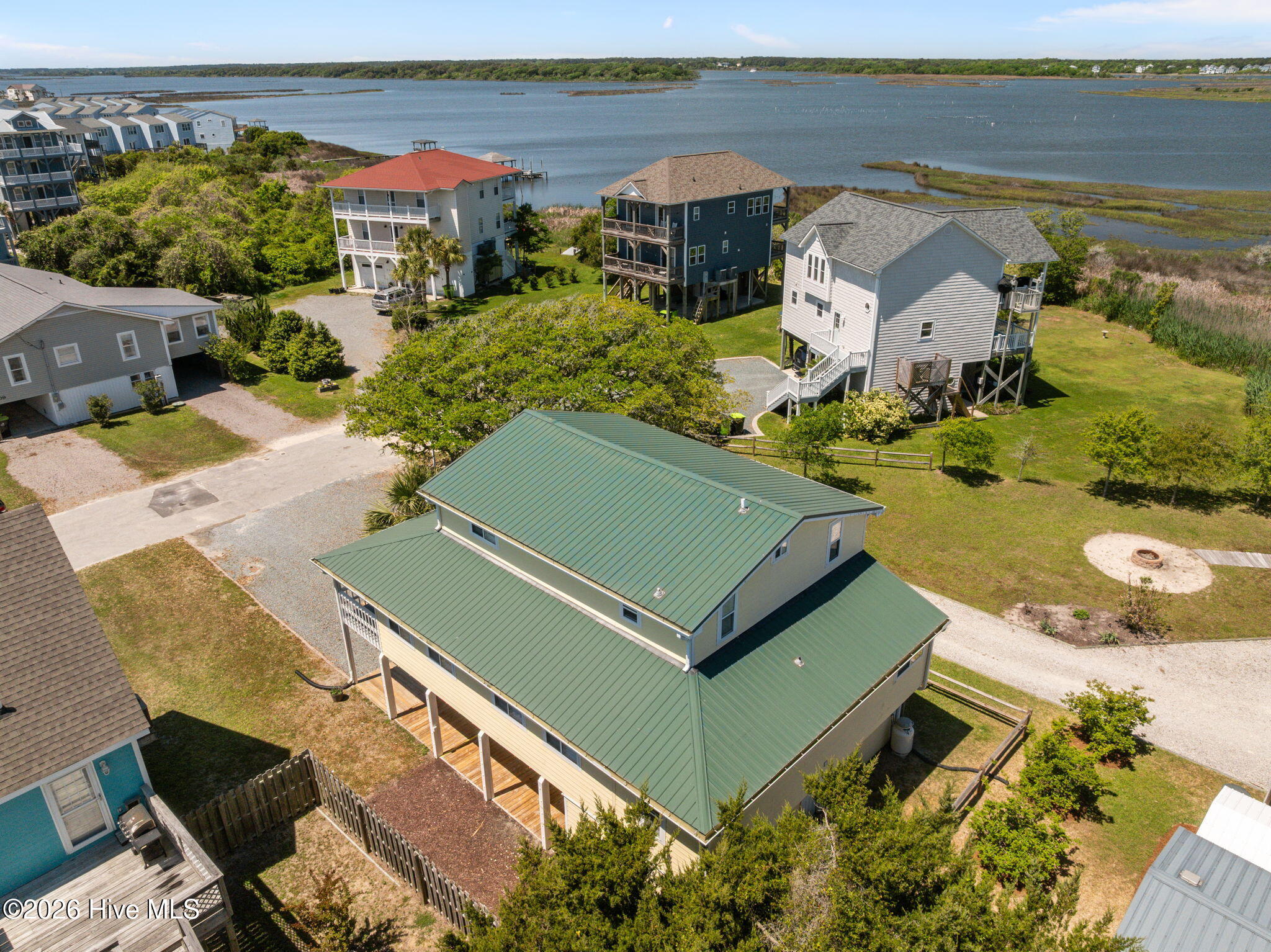 100569137 | Photo 14