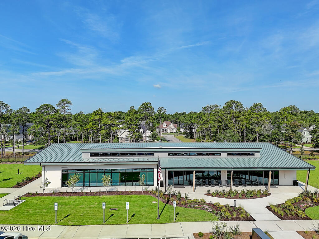 100568211 | Photo 32