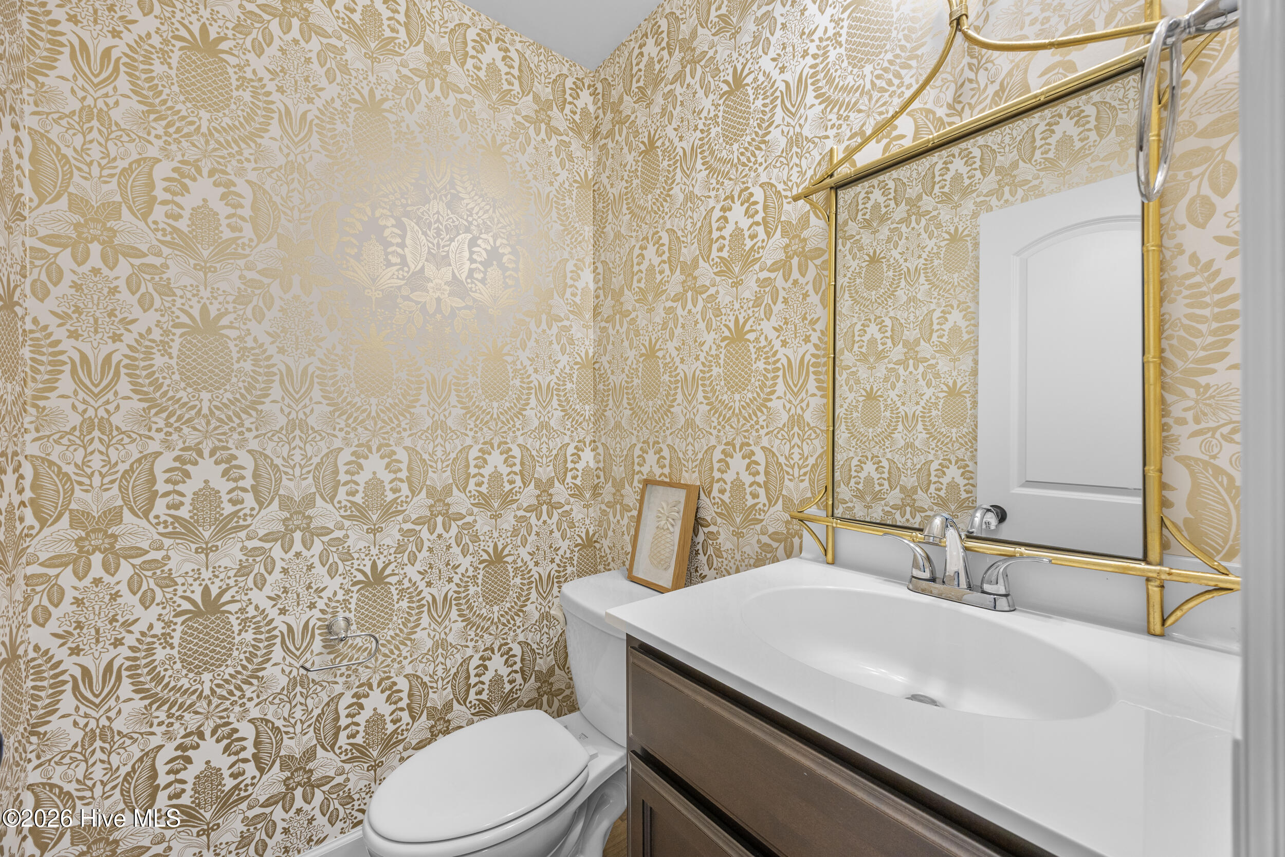 100553929 | Photo 11