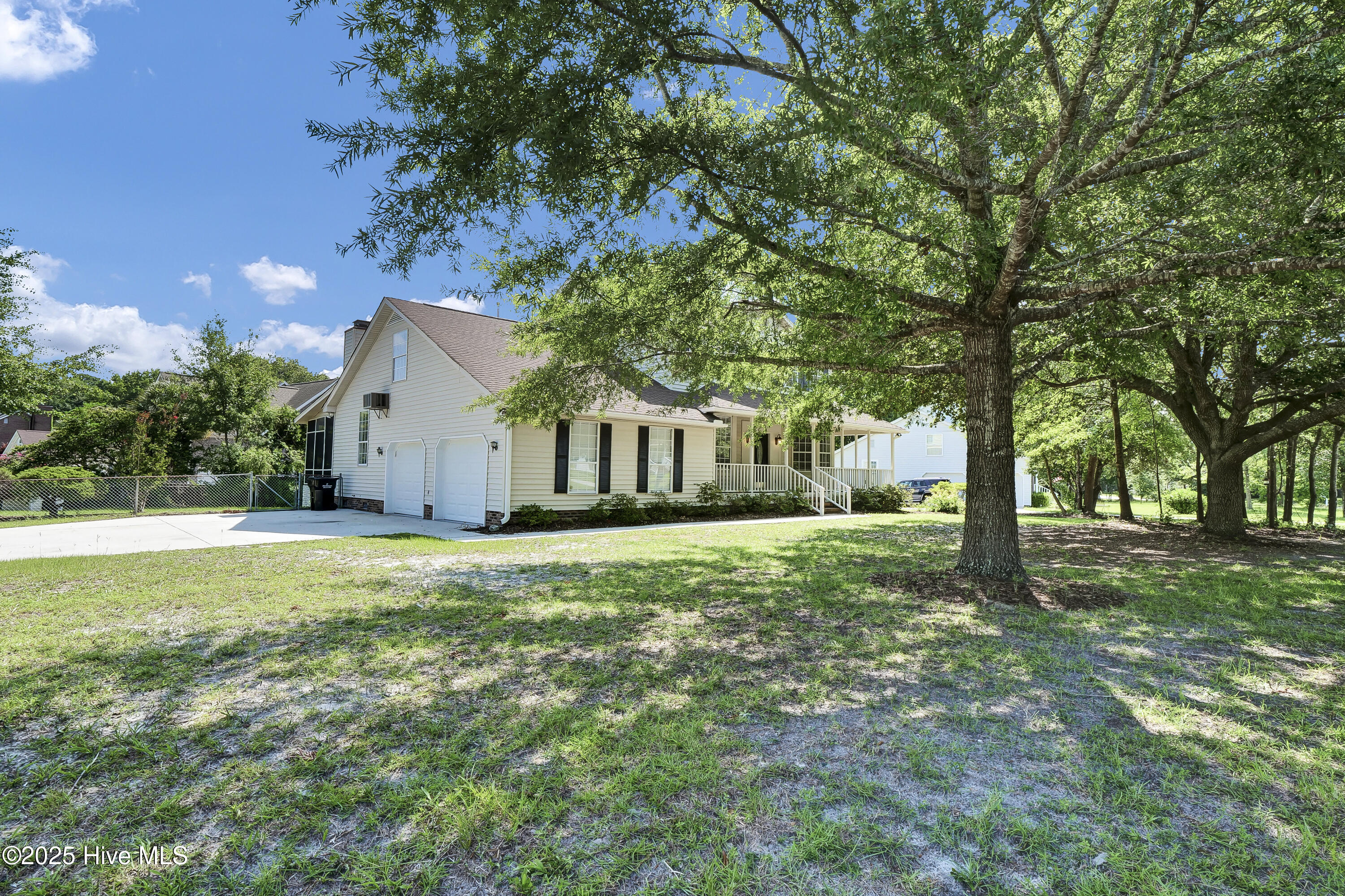 1132 Potomac Court, Wilmington, NC 28411 – photo 2: 002_p2000206_488