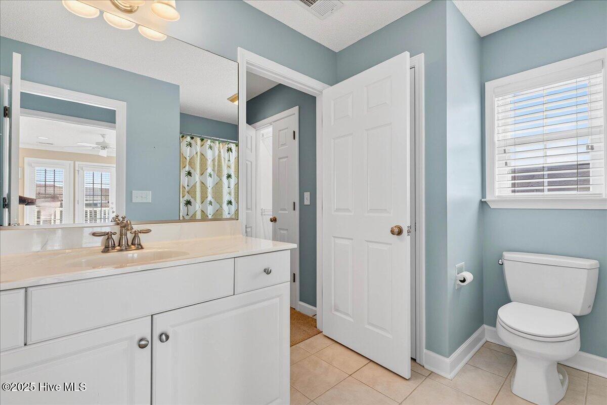 100522295 | Photo 43