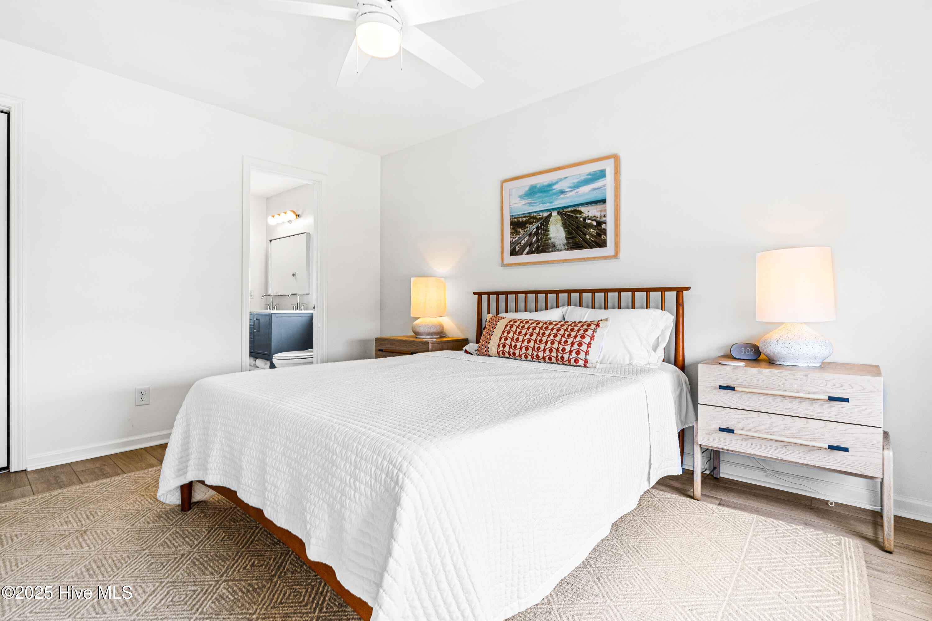 100510863 | Photo 39