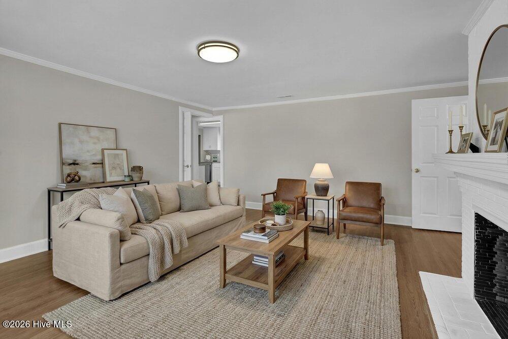 100562072 | Photo 11