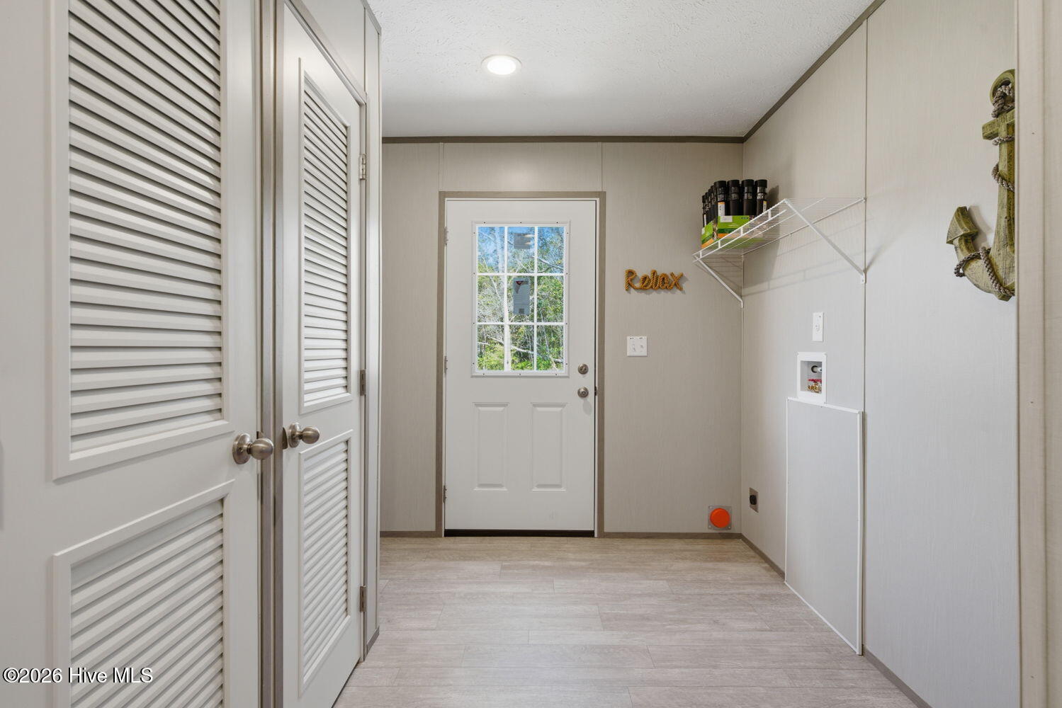 100563792 | Photo 24