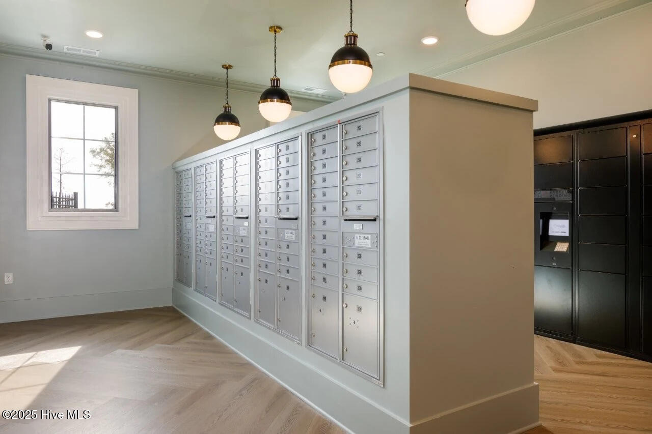 100539902 | Photo 35