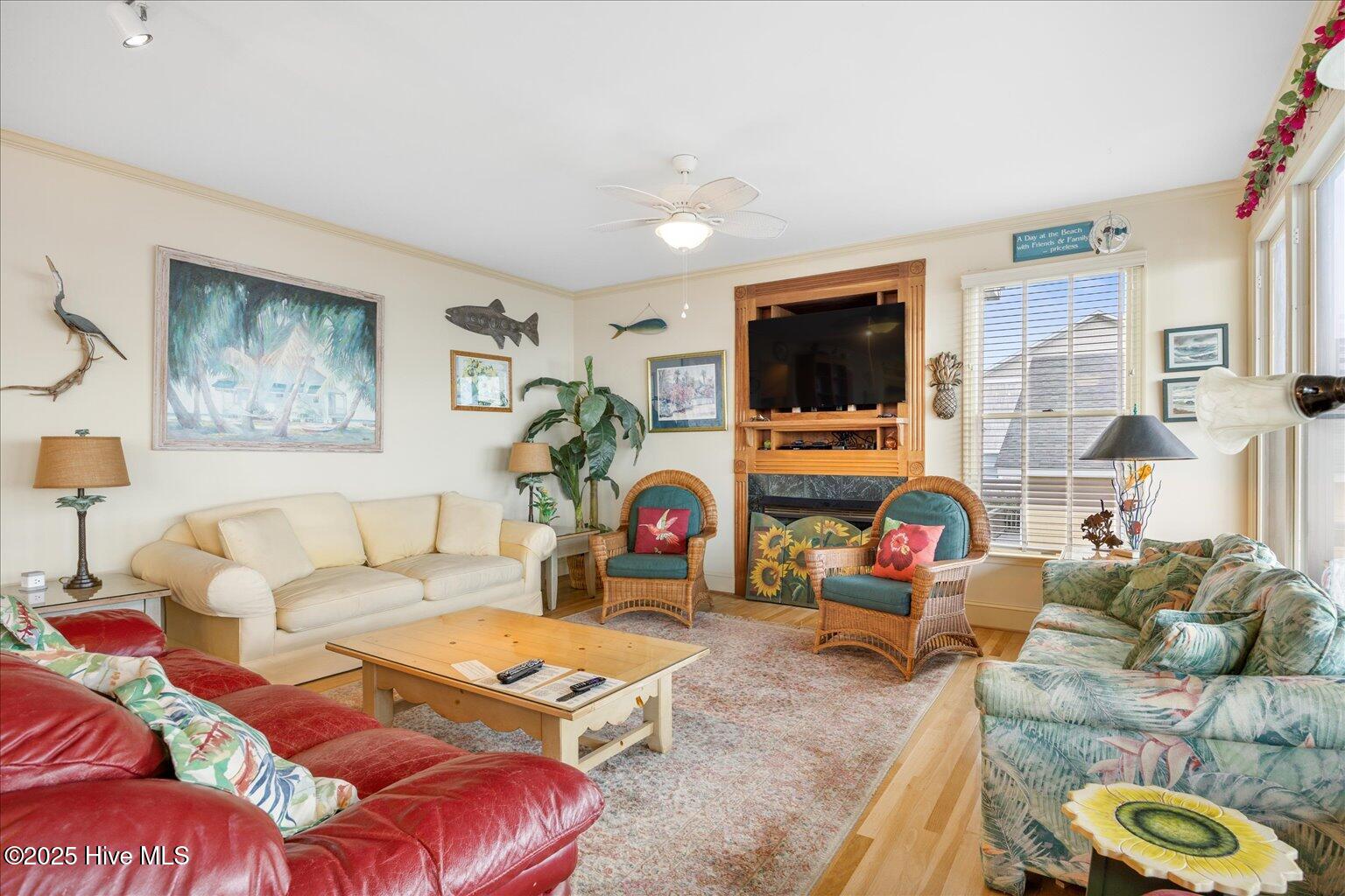 100526123 | Photo 30