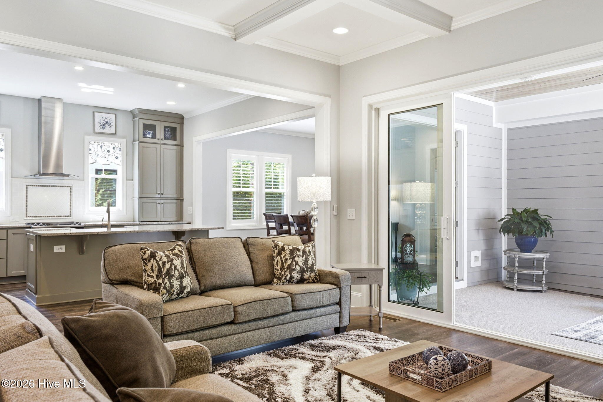 100566822 | Photo 20