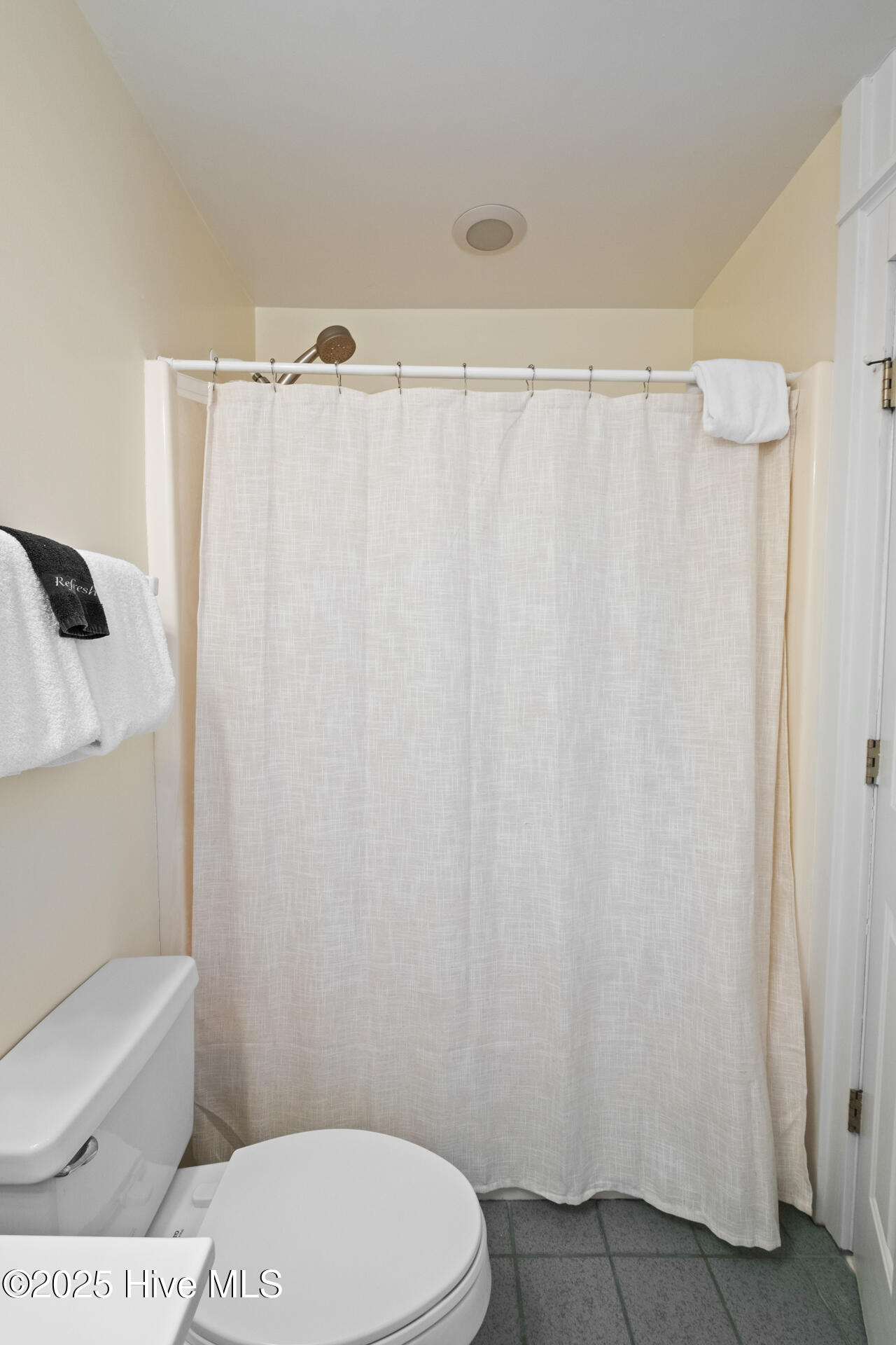 100493663 | Photo 32