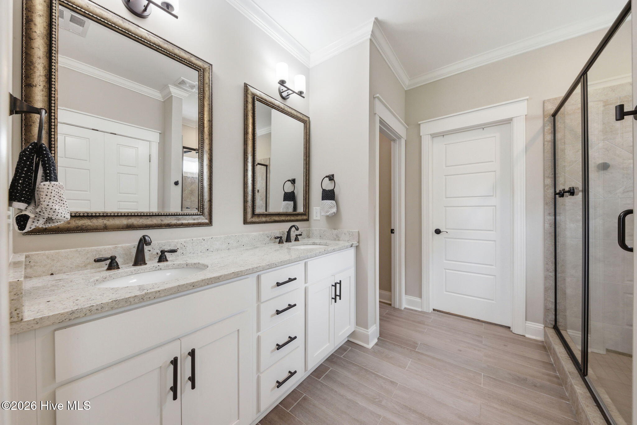 26-web-or-mls-707A7028