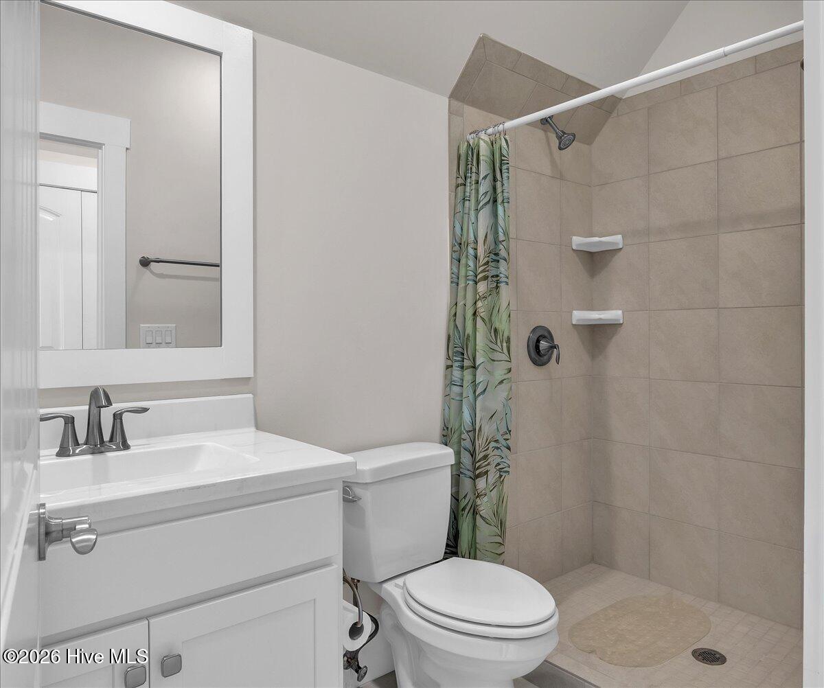 100548797 | Photo 73