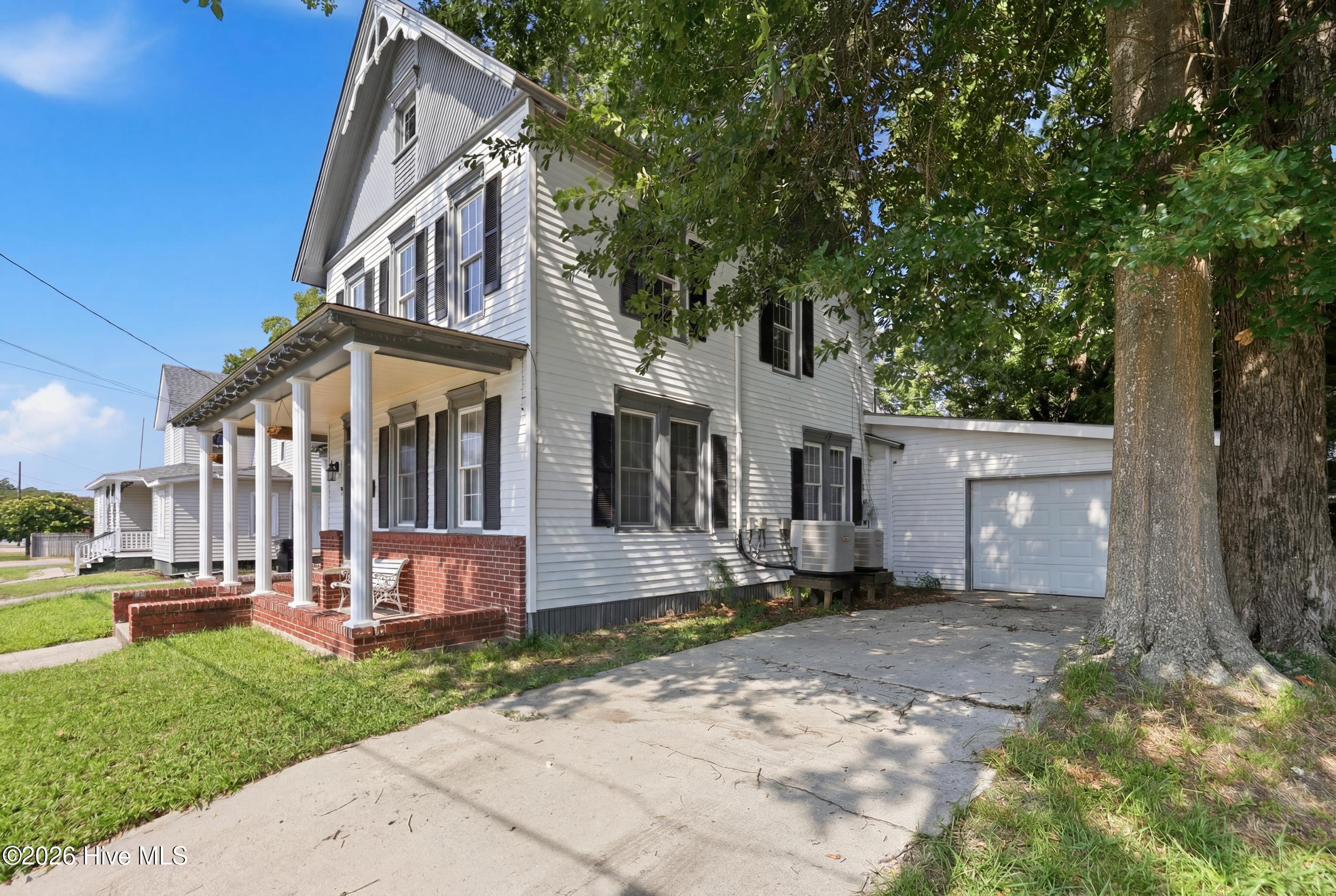 3rd image of 210 N Dyer St, Elizabeth City, NC 27909 | MLS# 100586403