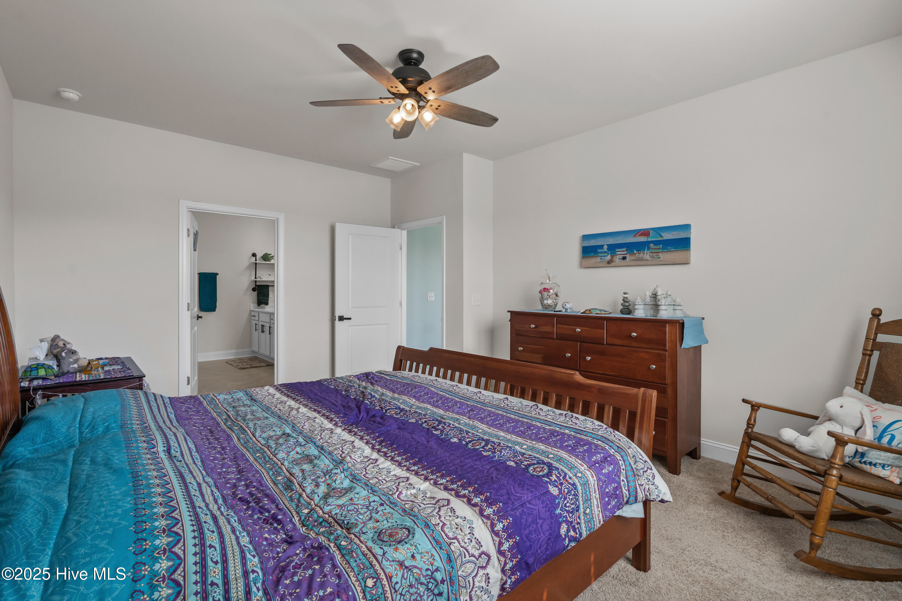 100549848 | Photo 17