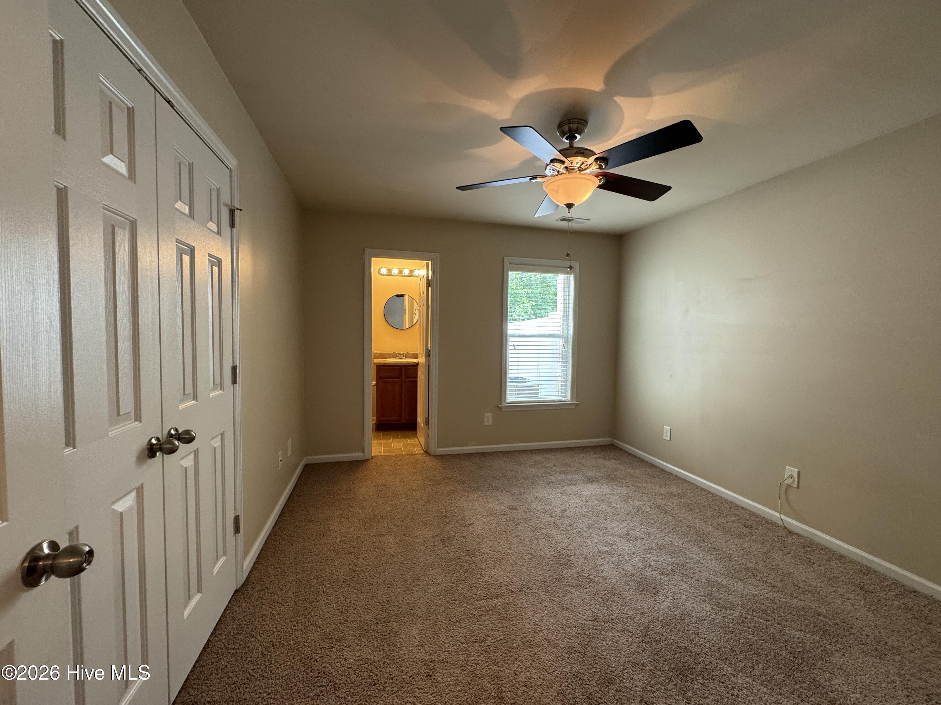 100567130 | Photo 10