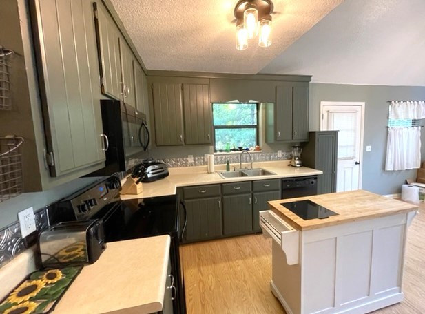 420 W Ridge Drive, Murphy, NC 28906 Listing Photo  13