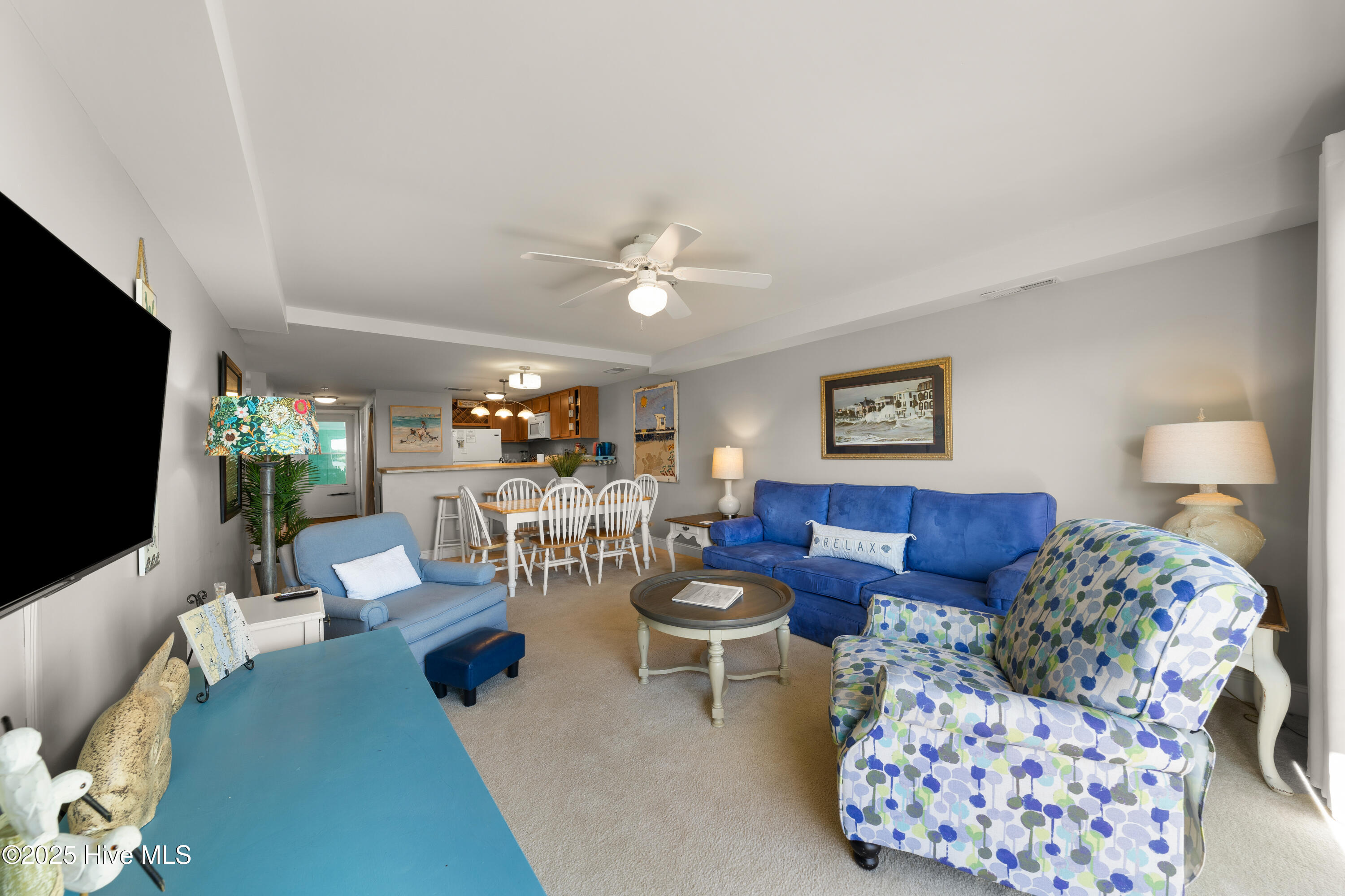 100562977 | Photo 36