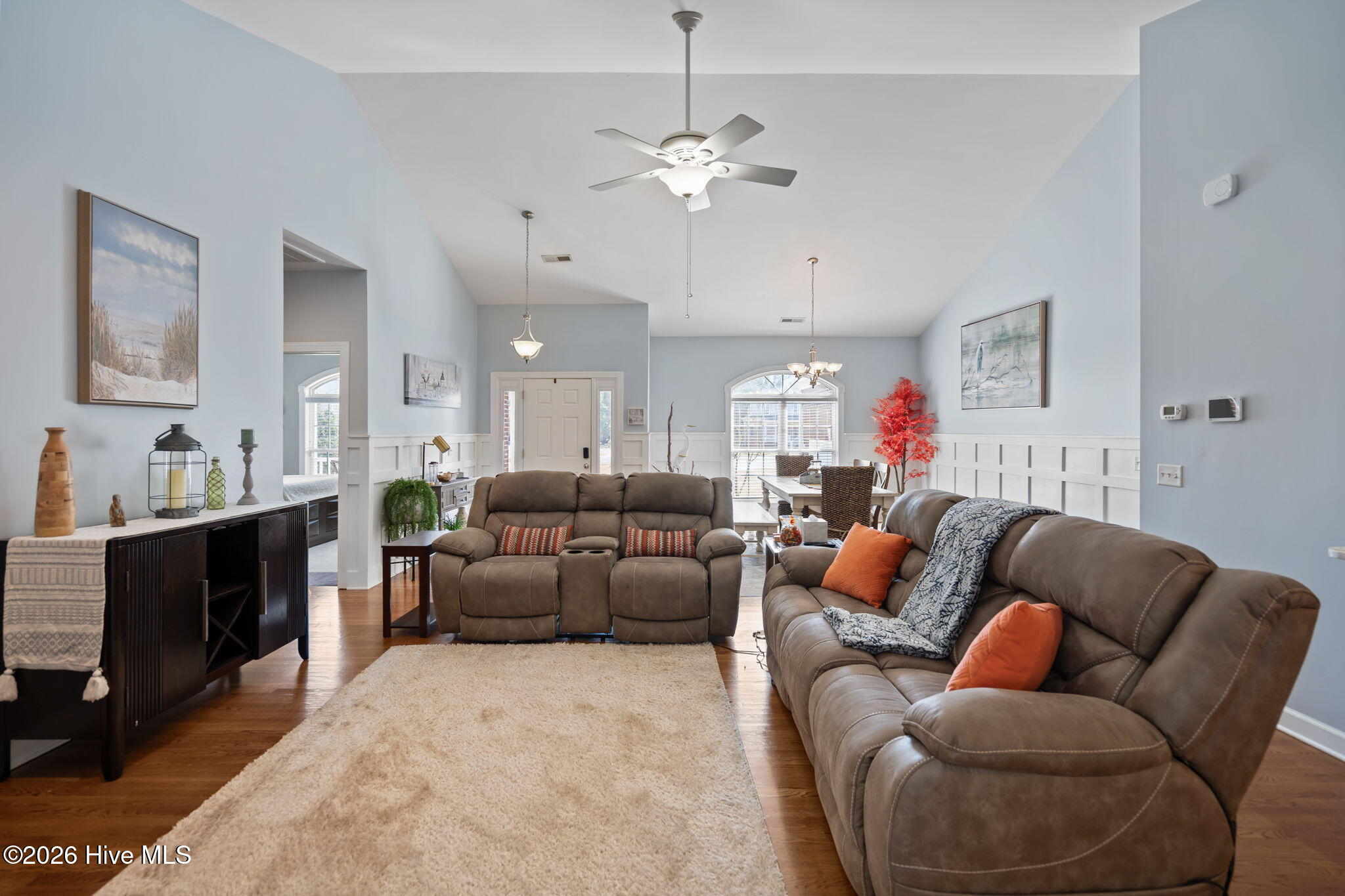 100559700 | Photo 13