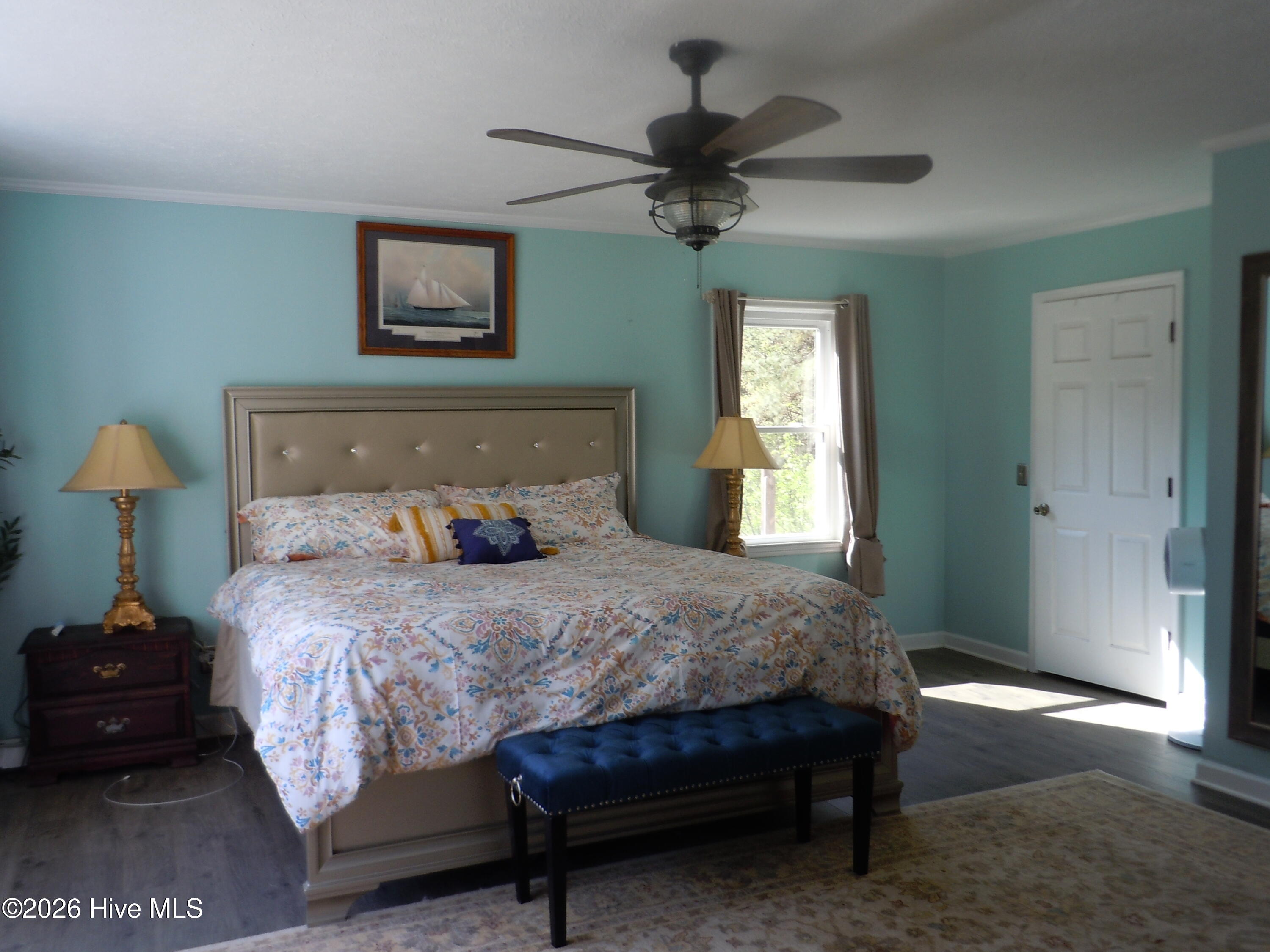 100565129 | Photo 18