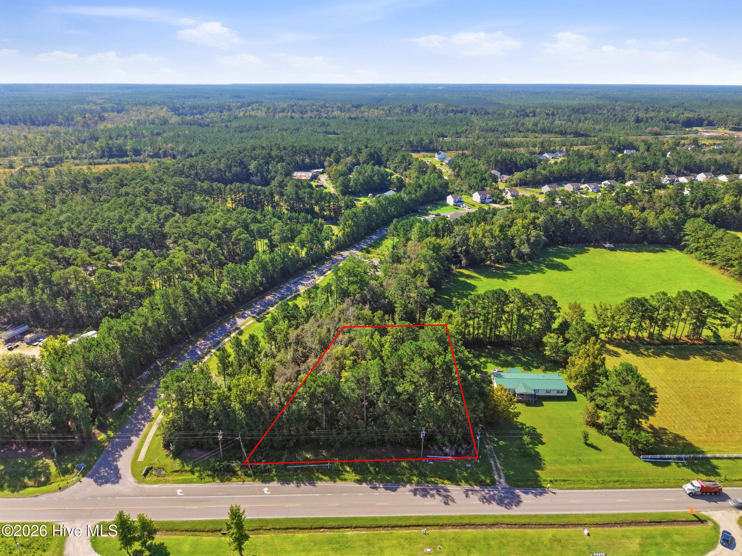 100605935