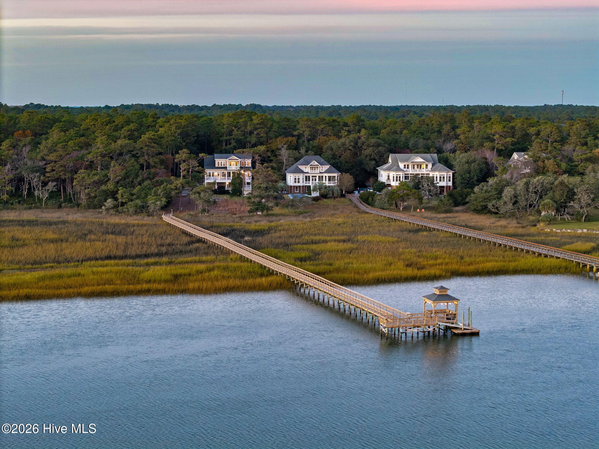 100549947 | Photo 116