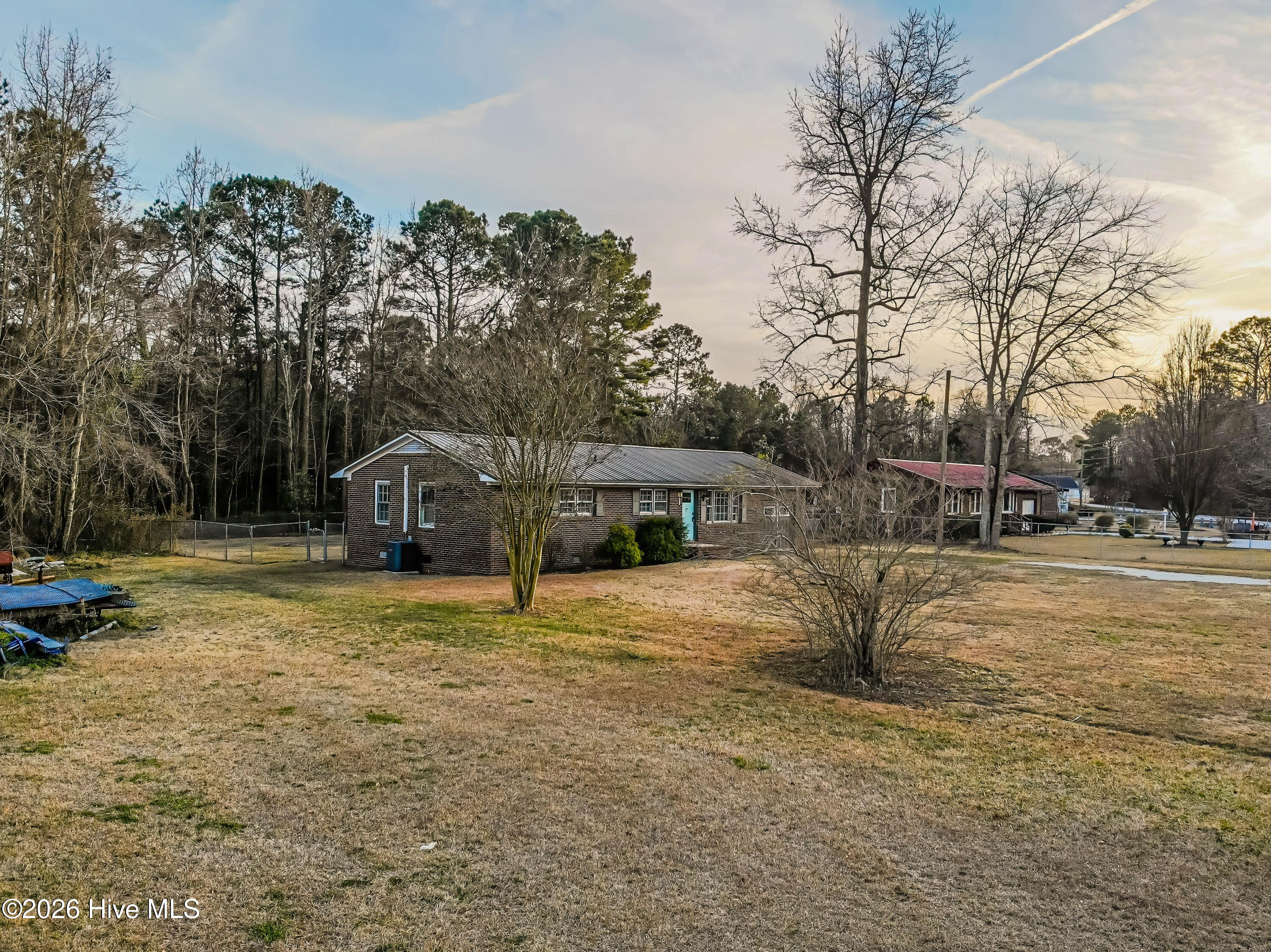 100549124 | Photo 50