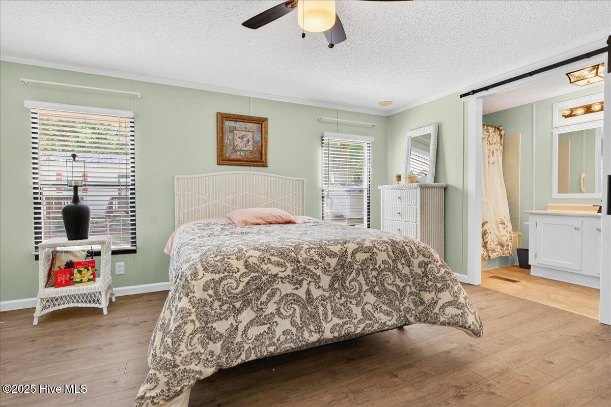 100534395 | Photo 24